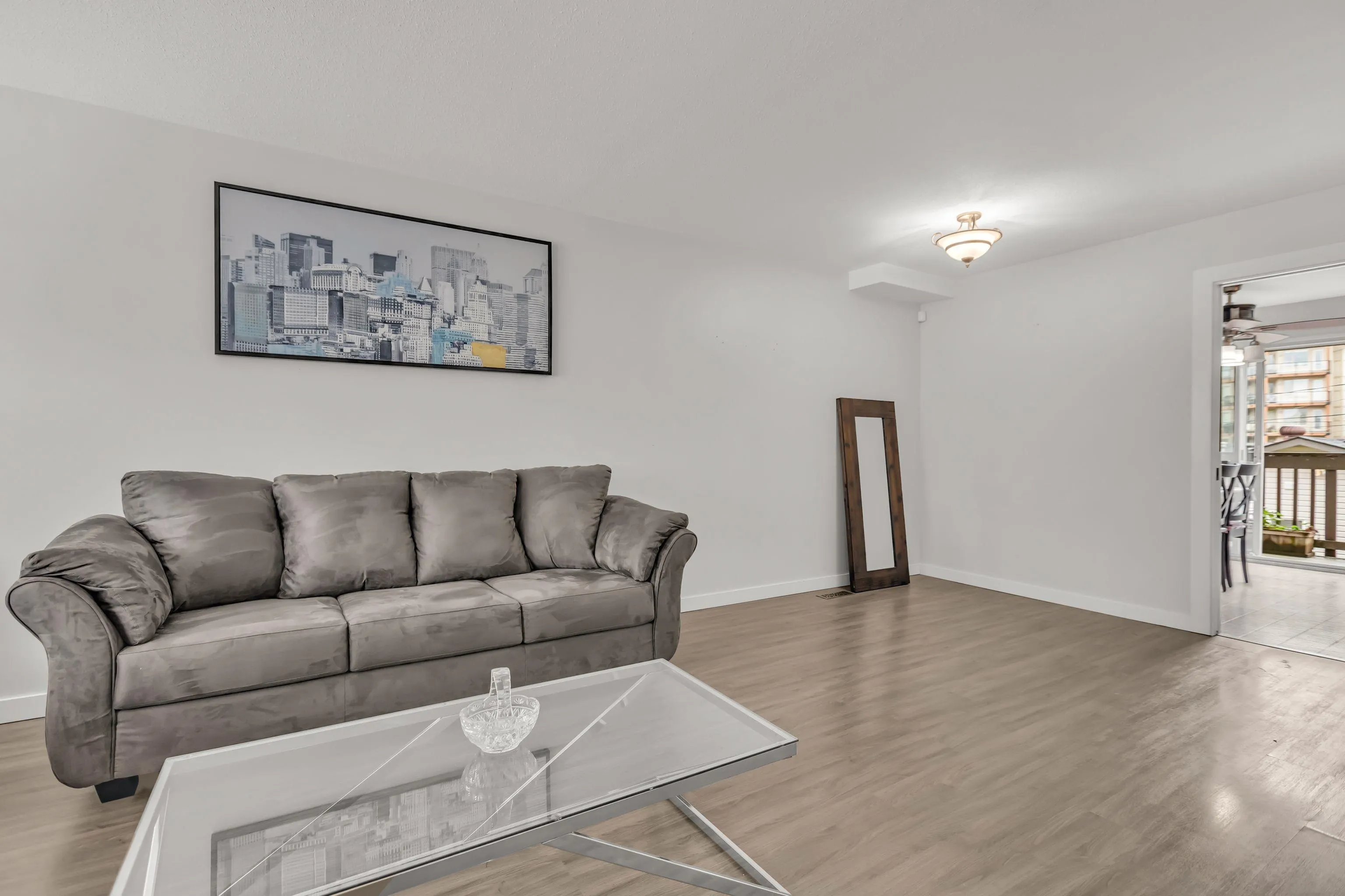 27 45740 Thomas Road