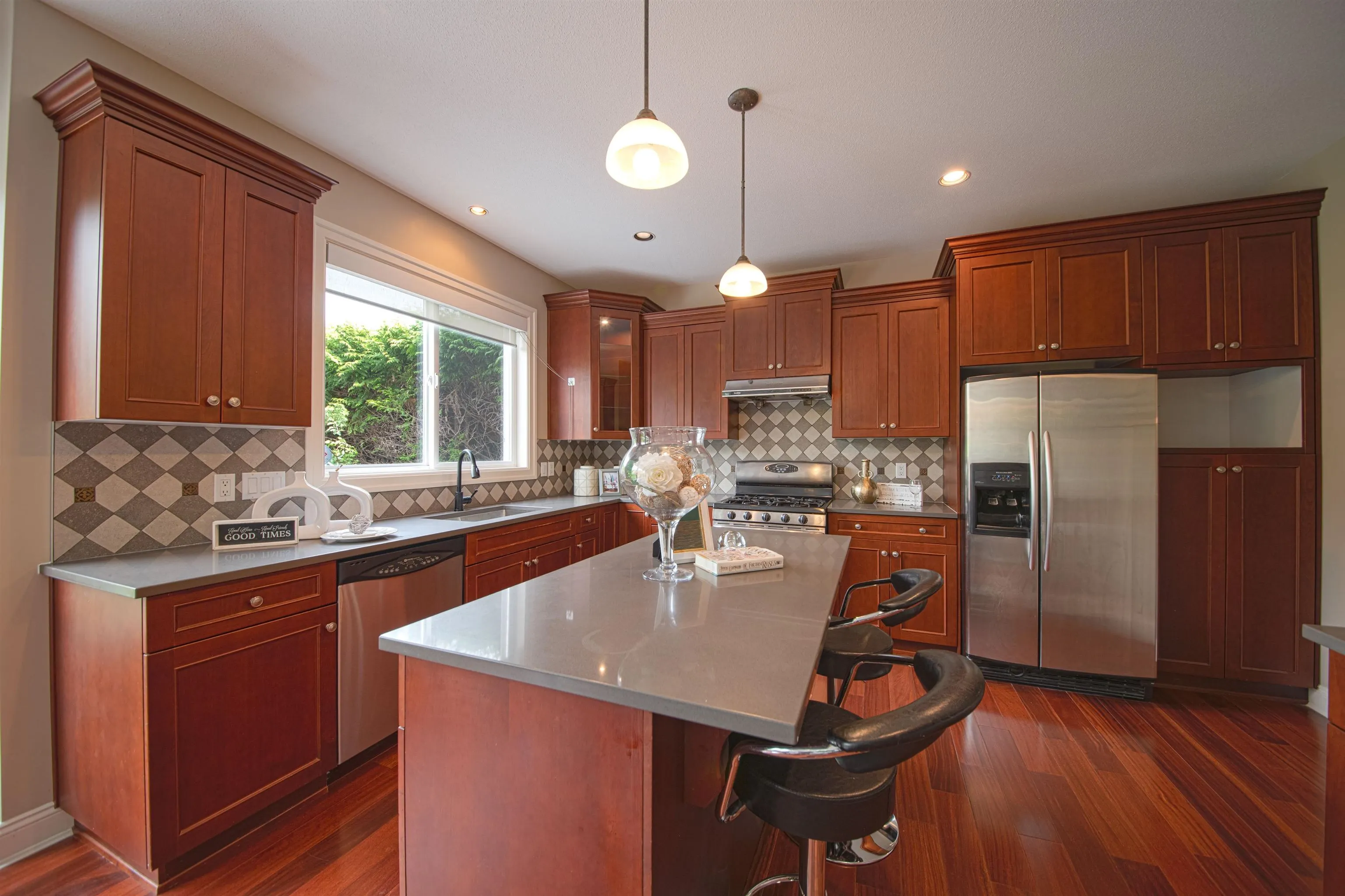 3301 Mctavish Court