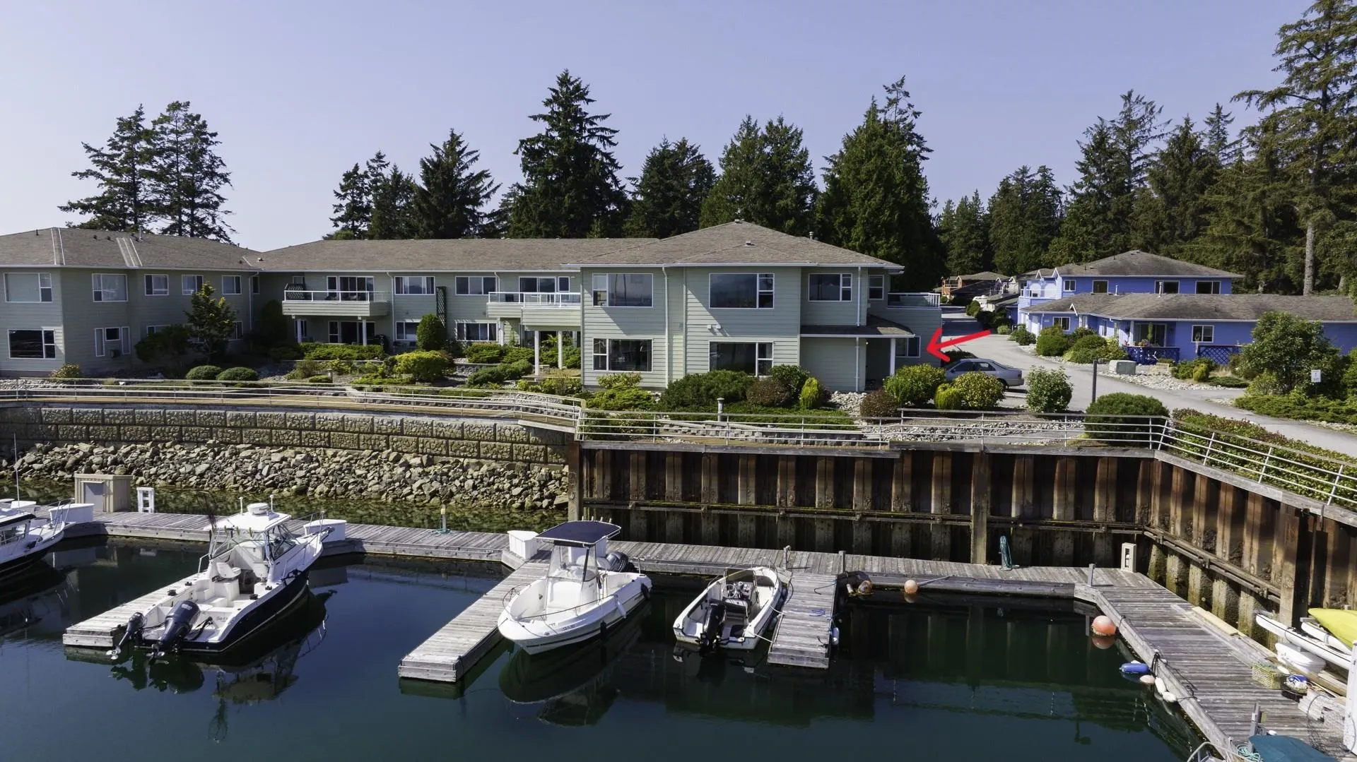 201 1585 Field Road