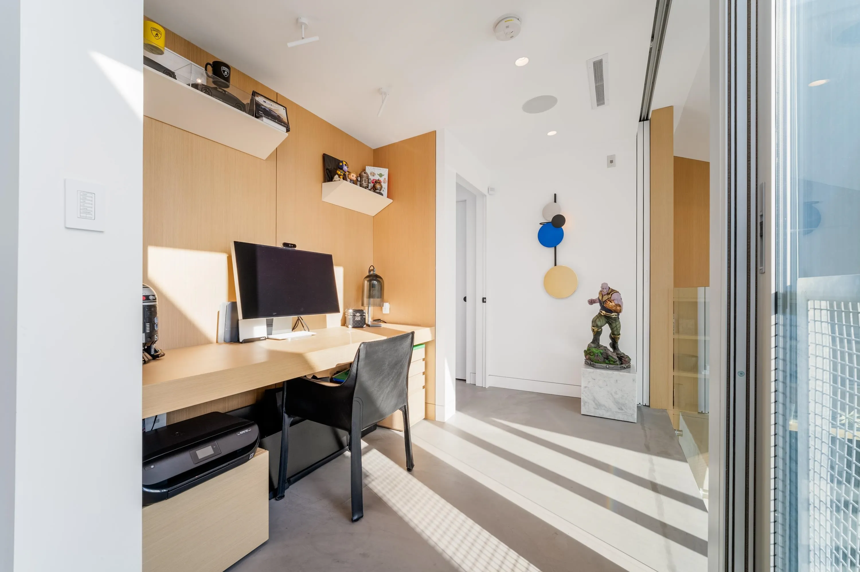 401 4387 W 10th Avenue