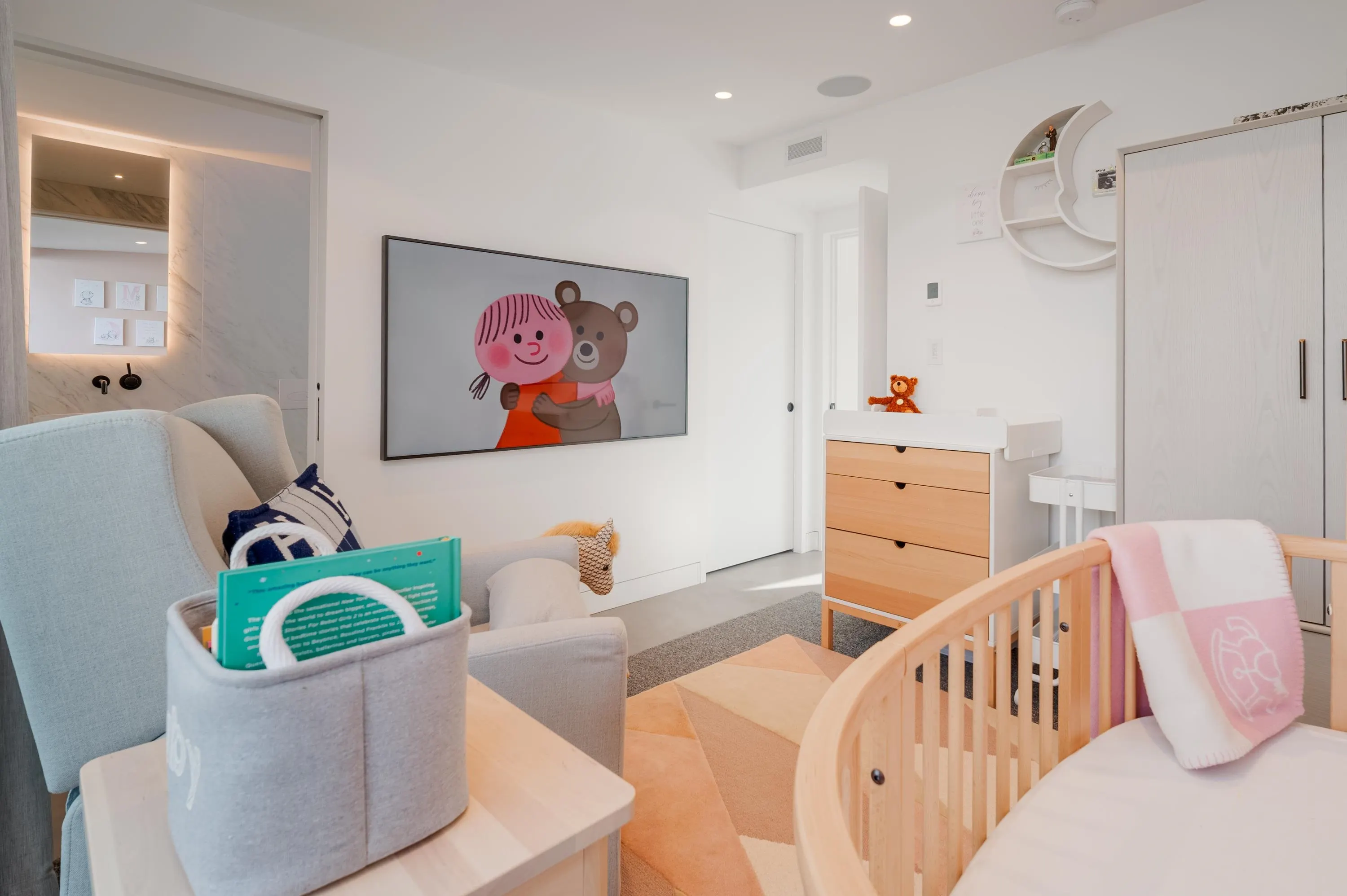 401 4387 W 10th Avenue