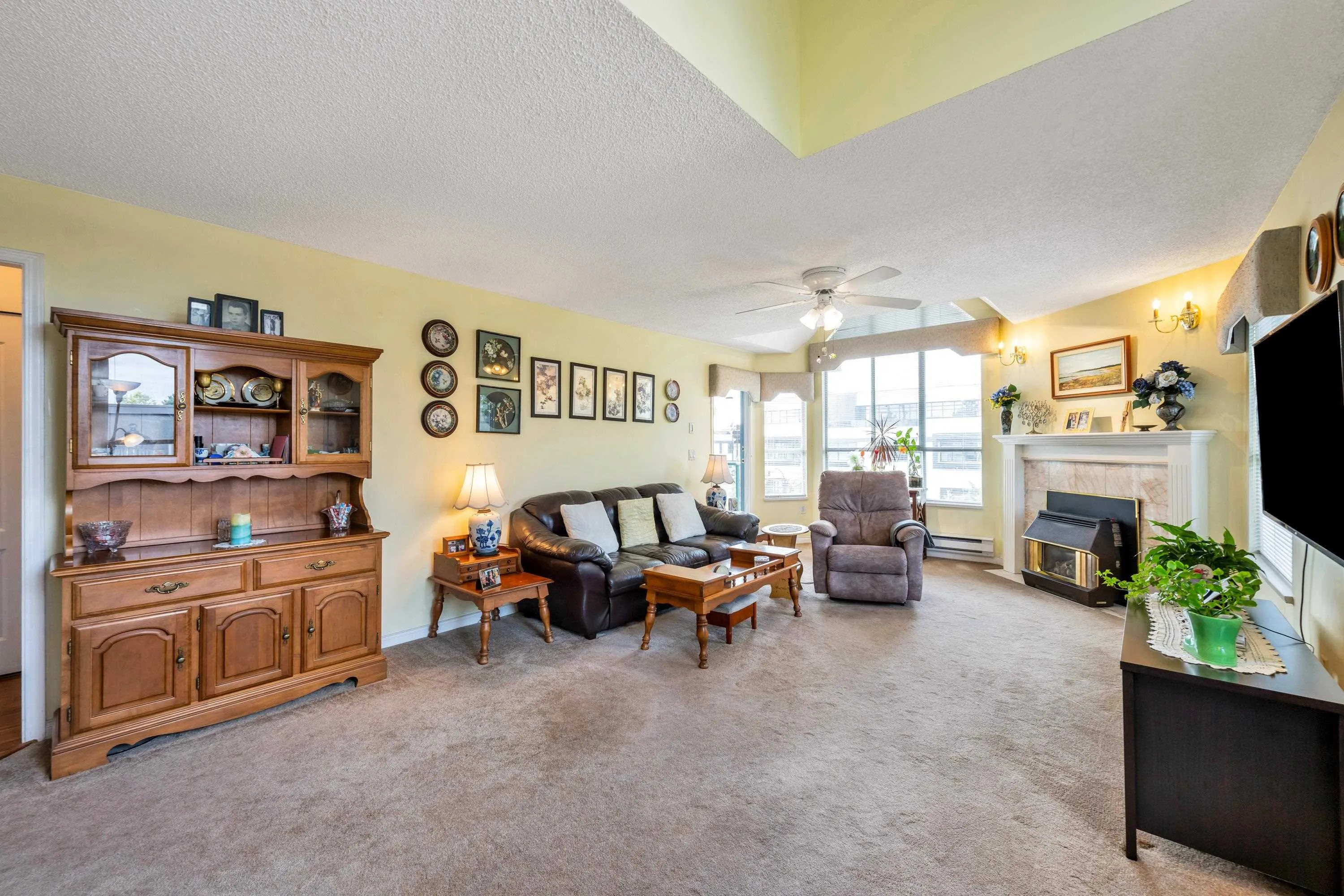 408 5646 200 Street