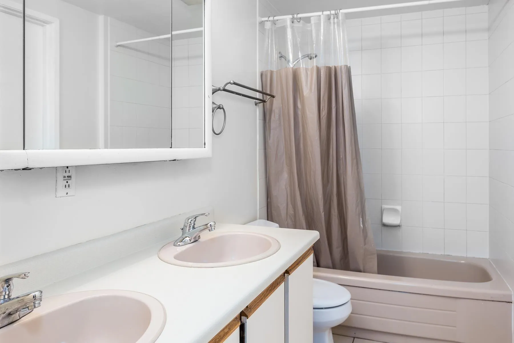 301 - Promotion 1405 Haro Street