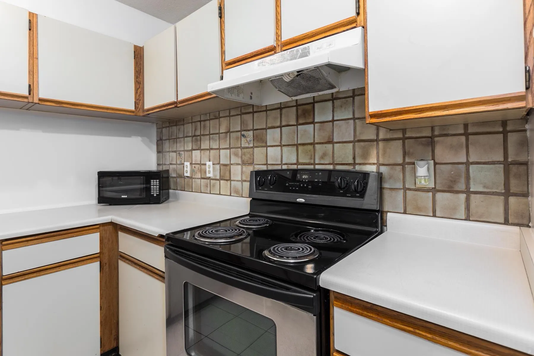 301 - Promotion 1405 Haro Street