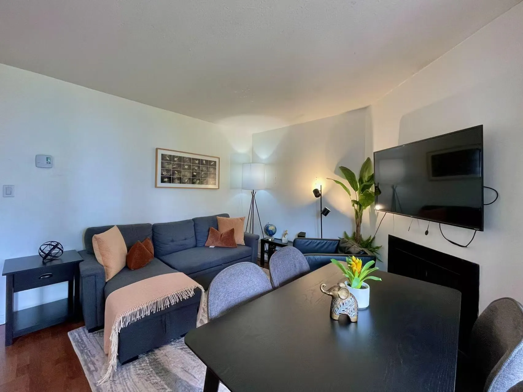 302 - PRO 1405 Haro Street