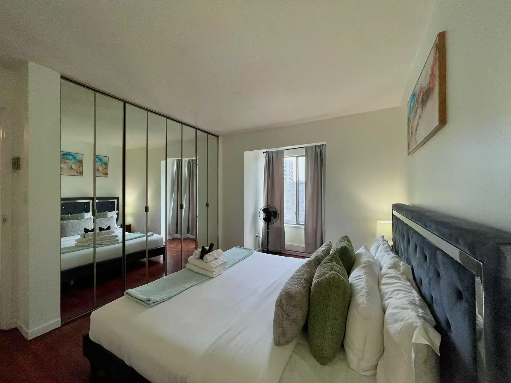 302 - PRO 1405 Haro Street