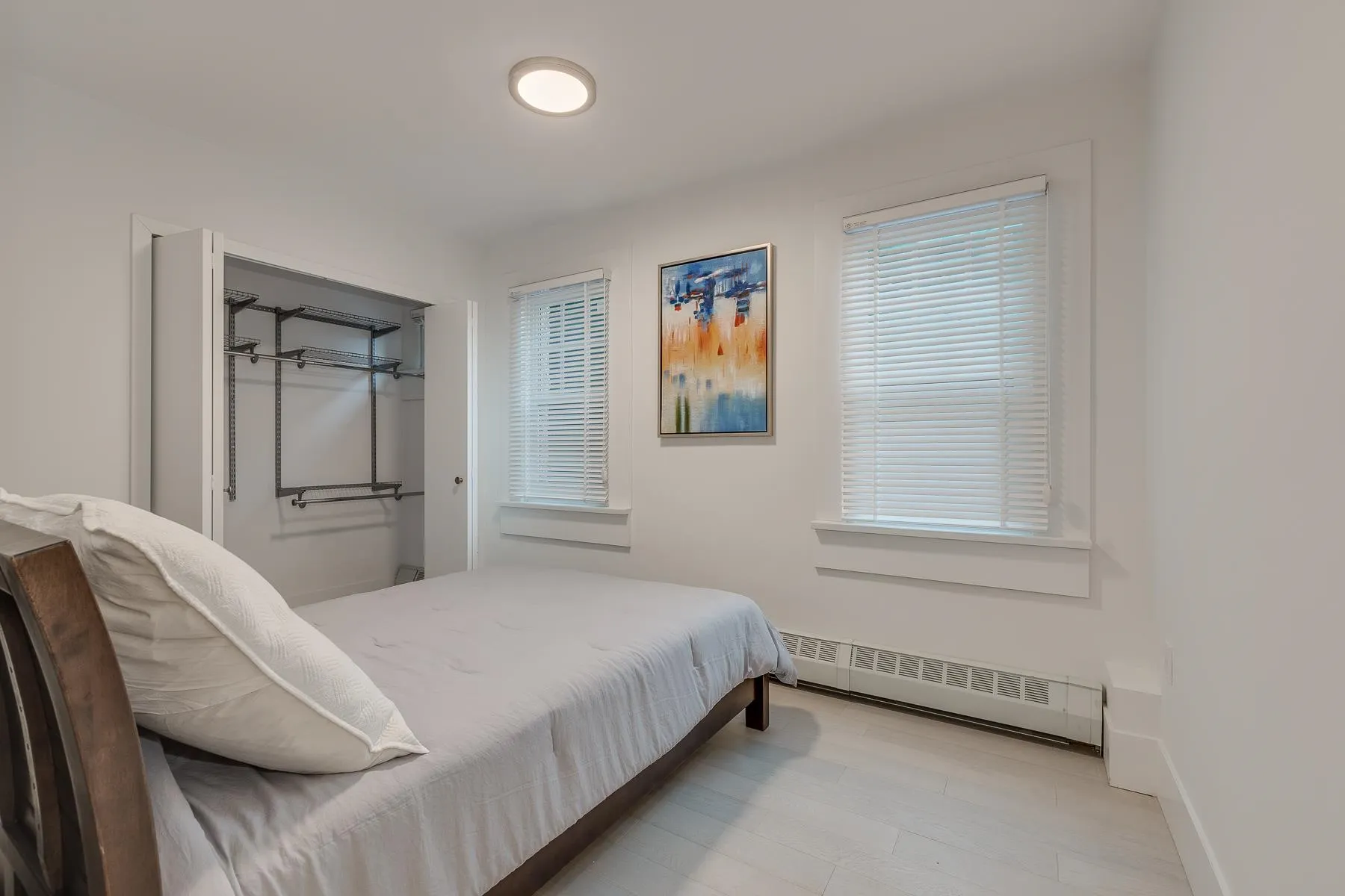 102-PROMO 1425 Haro Street