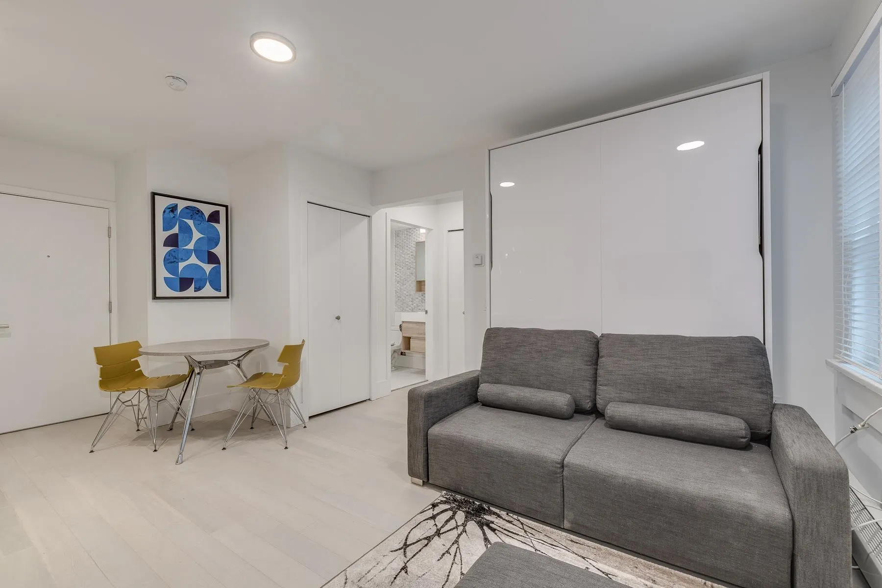 105 - PROMO 1425 Haro Street
