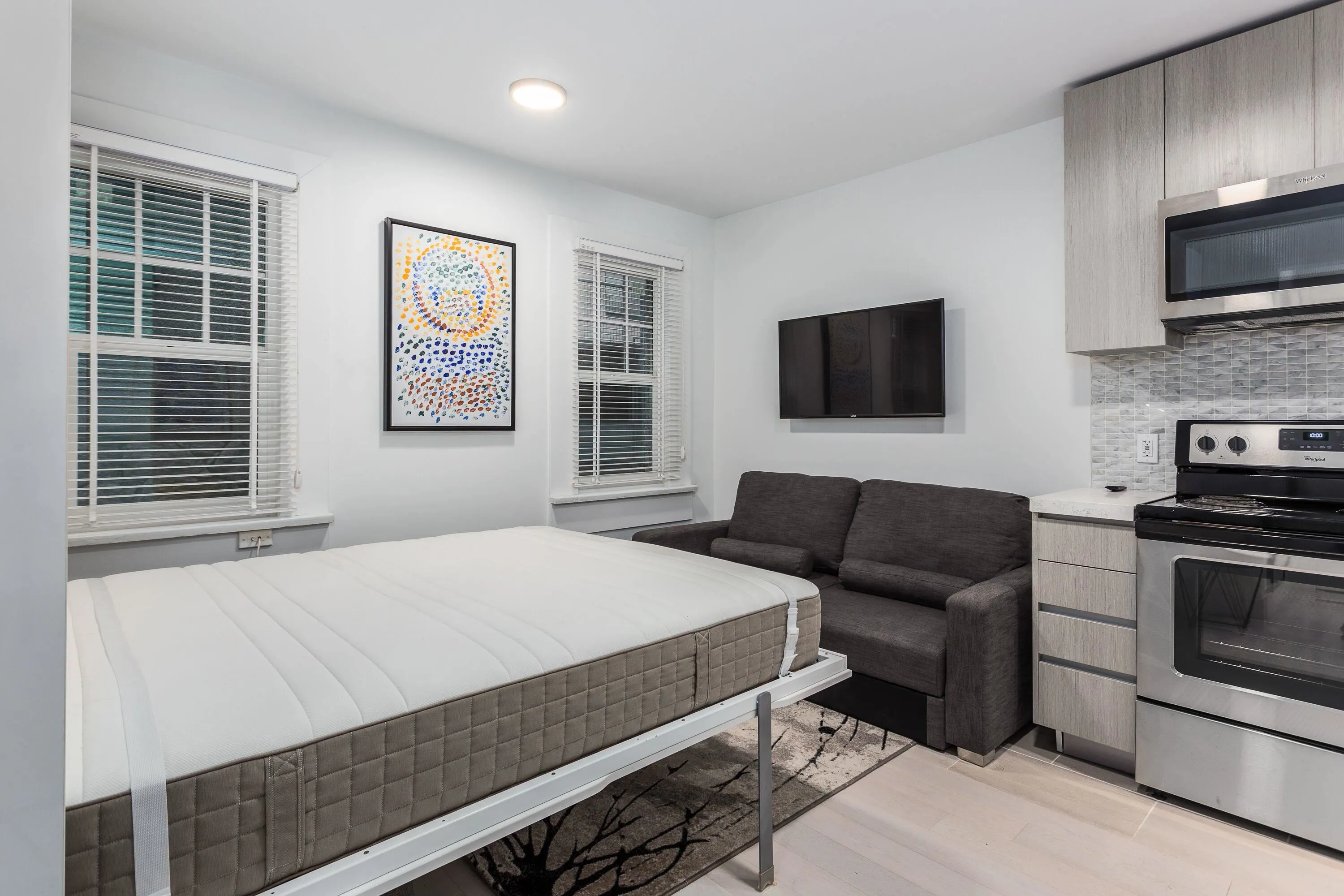 105 - PROMO 1425 Haro Street