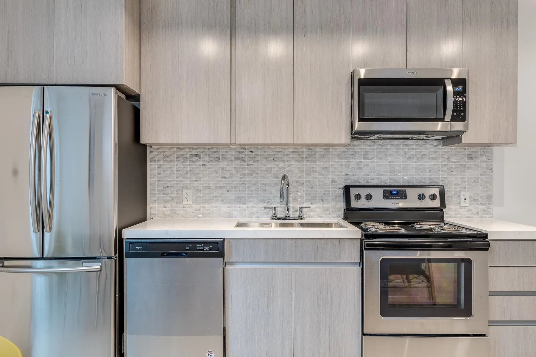 107 -PROMO 1425 Haro Street