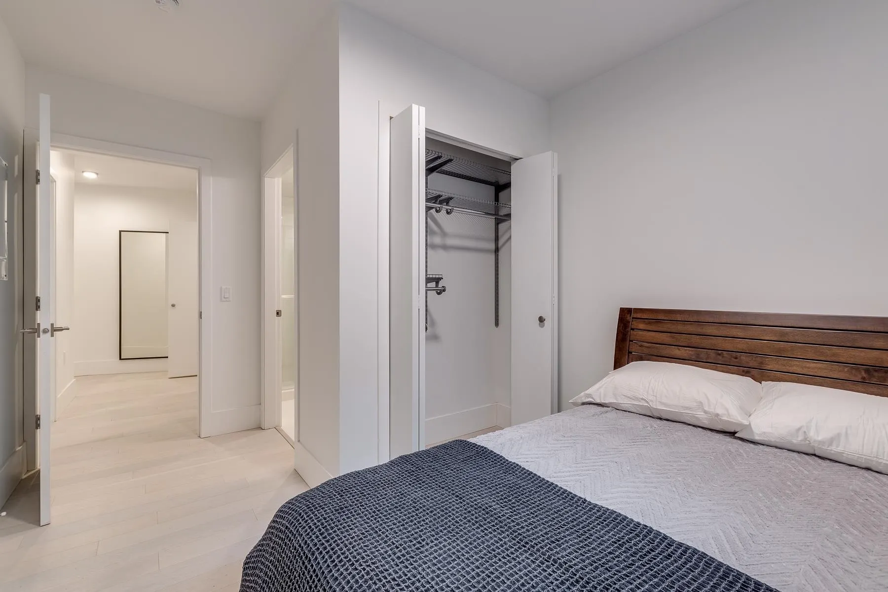 107 -PROMO 1425 Haro Street