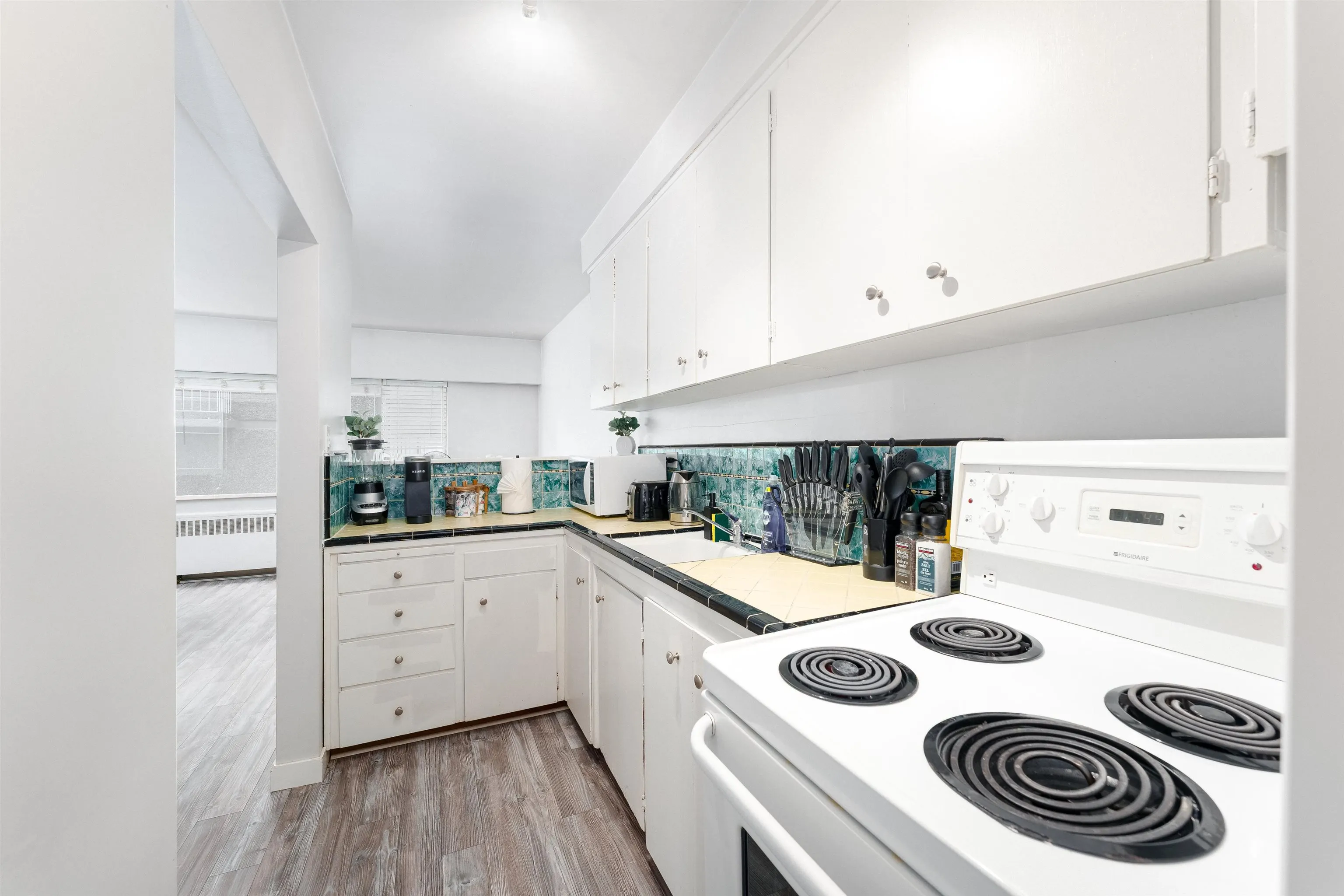 204 -PROMO 1540 Haro Street