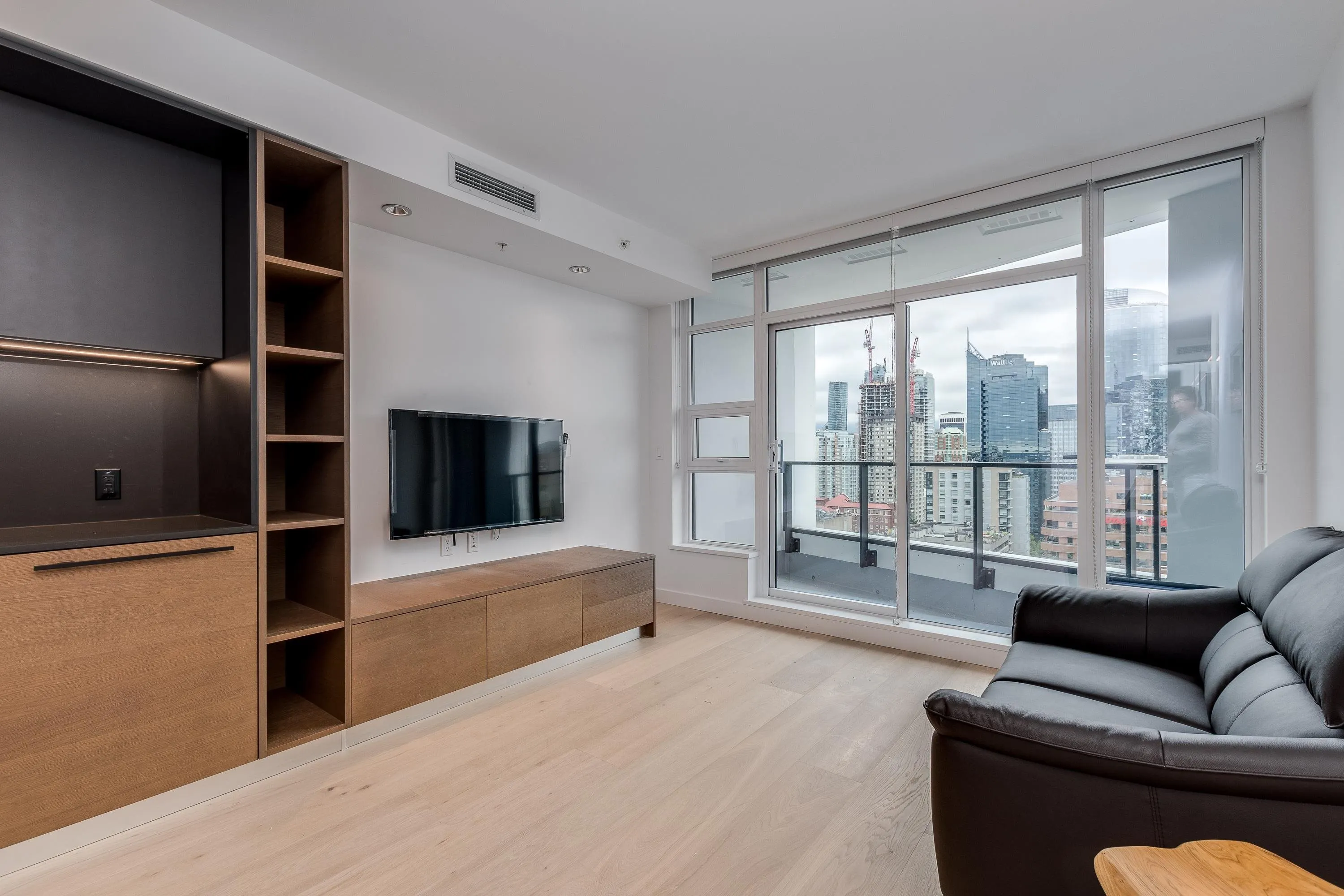 3006 - PROMO 1289 Hornby Street