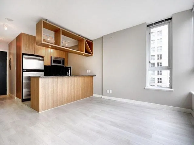 1504 1001 Richards Street