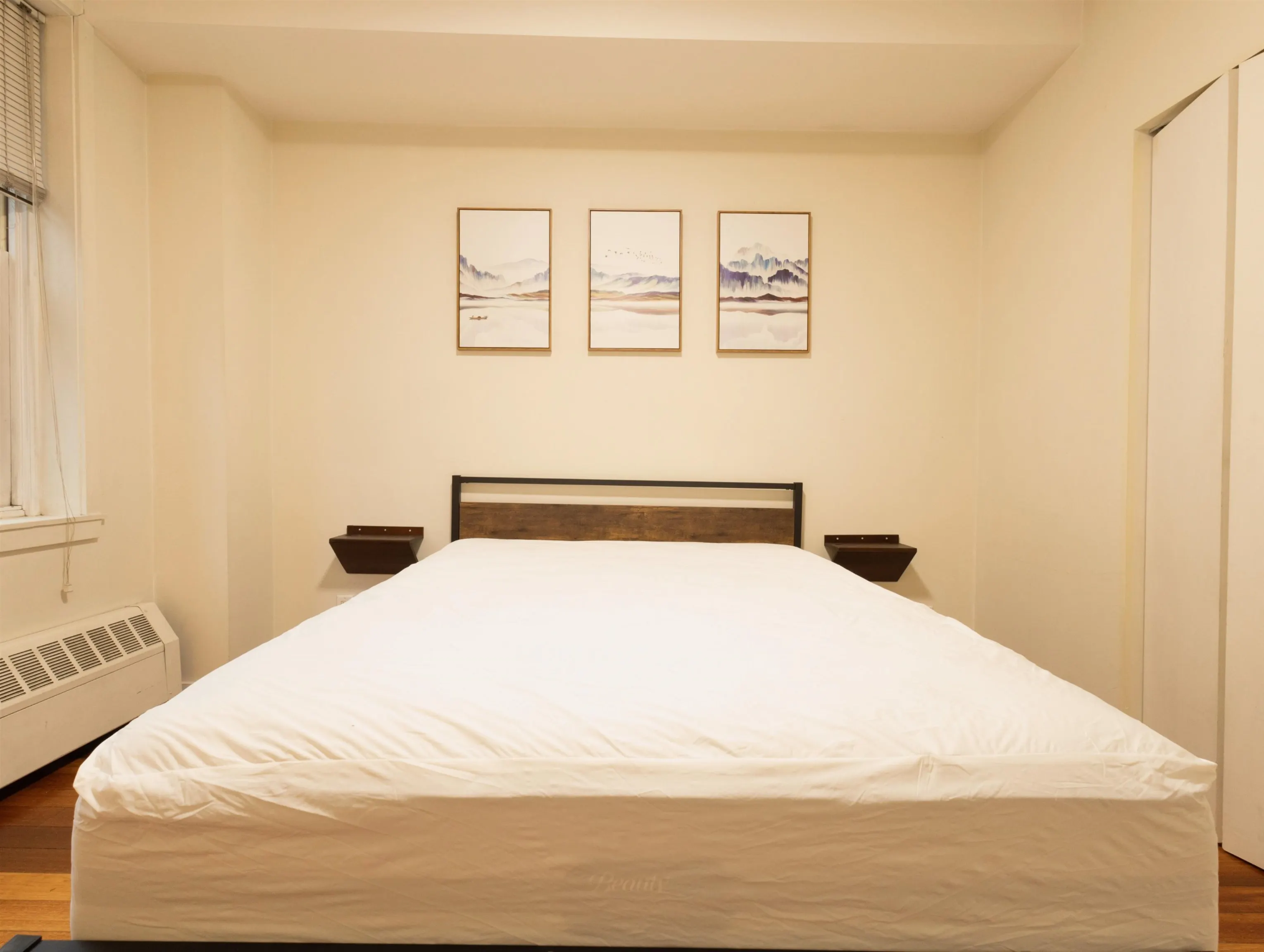 304 -PROMO 440 Richards Street