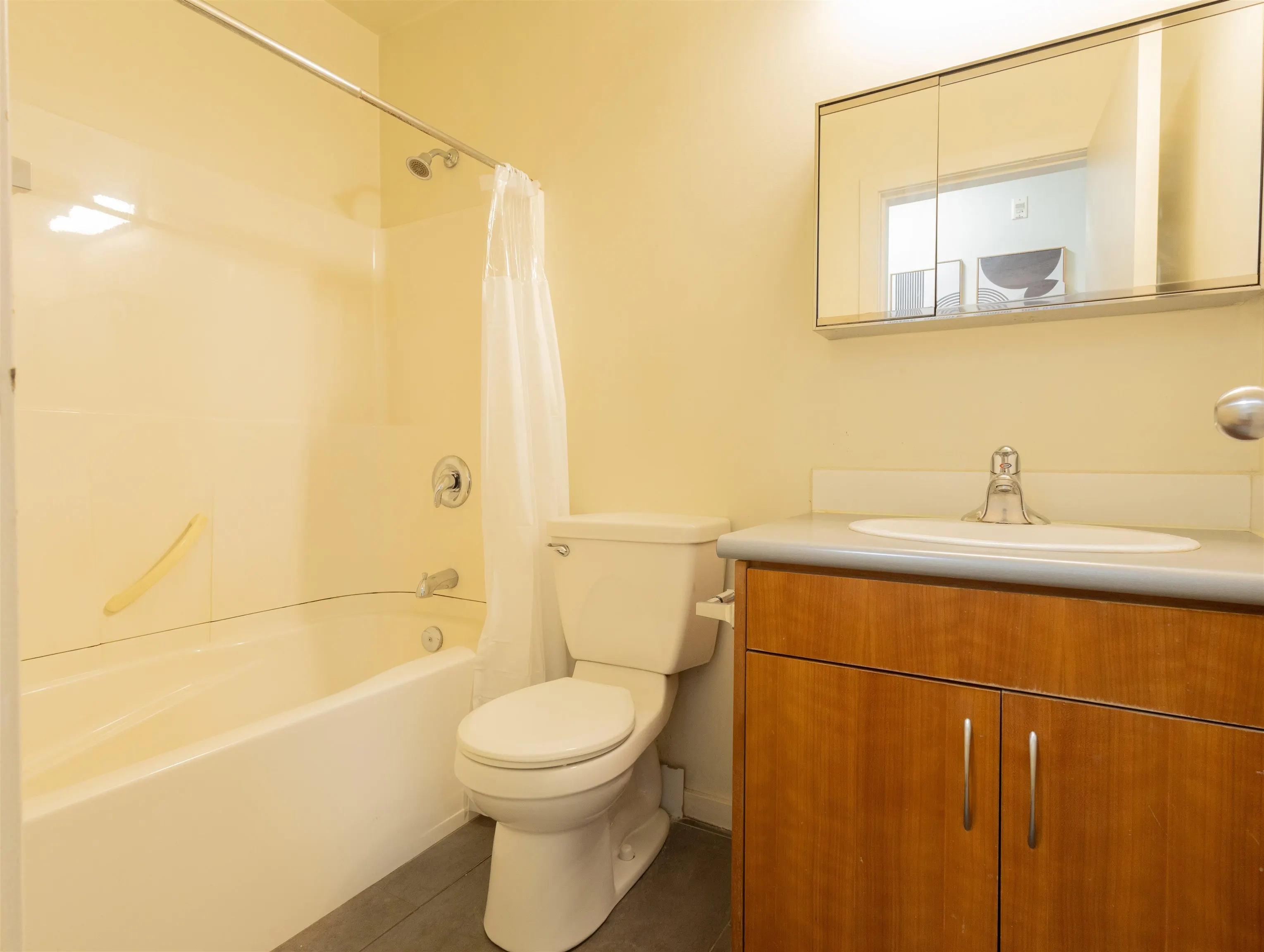 205 PROMO 440 Richards Street