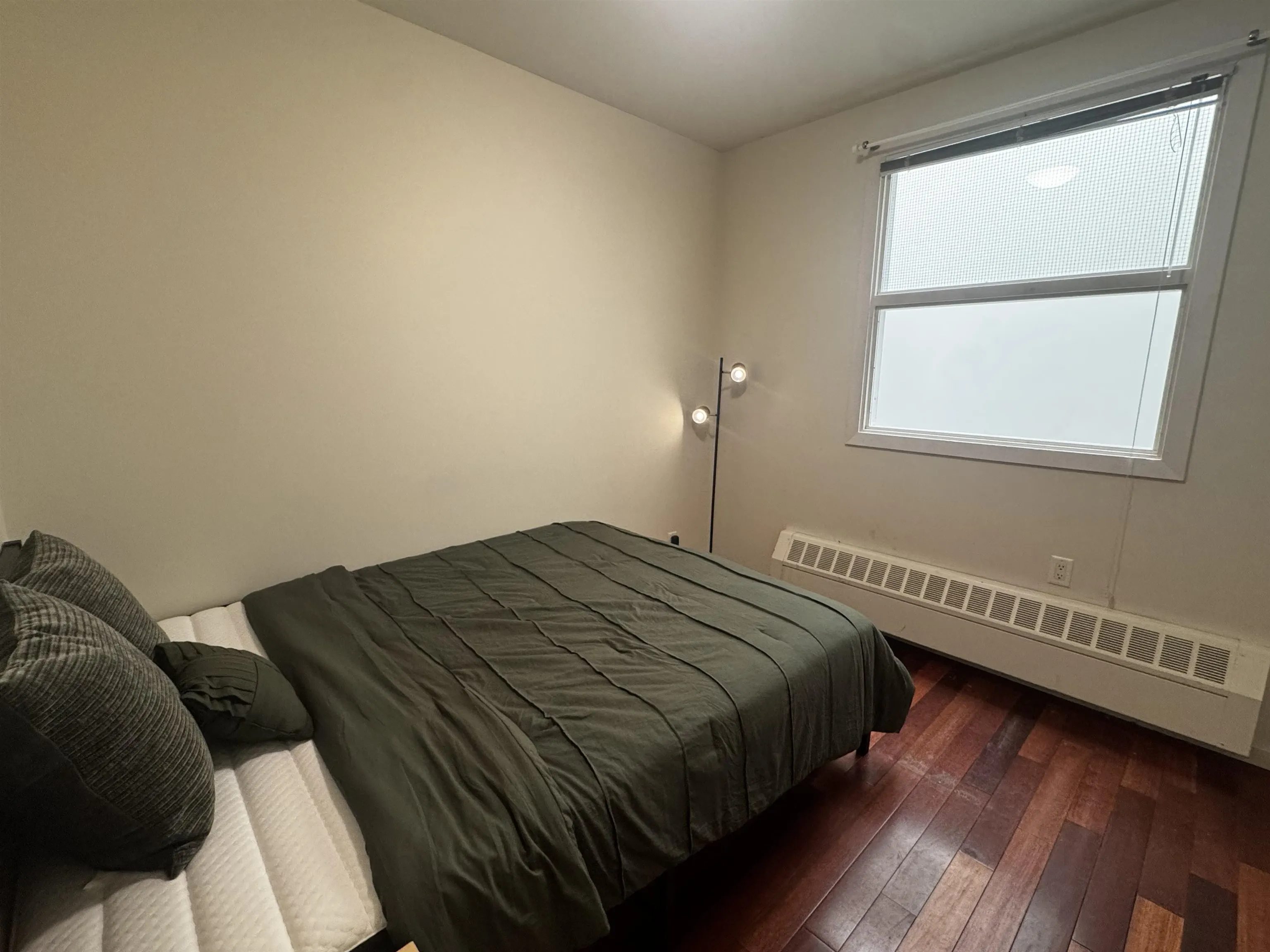 201 - PROMO 440 Richards Street