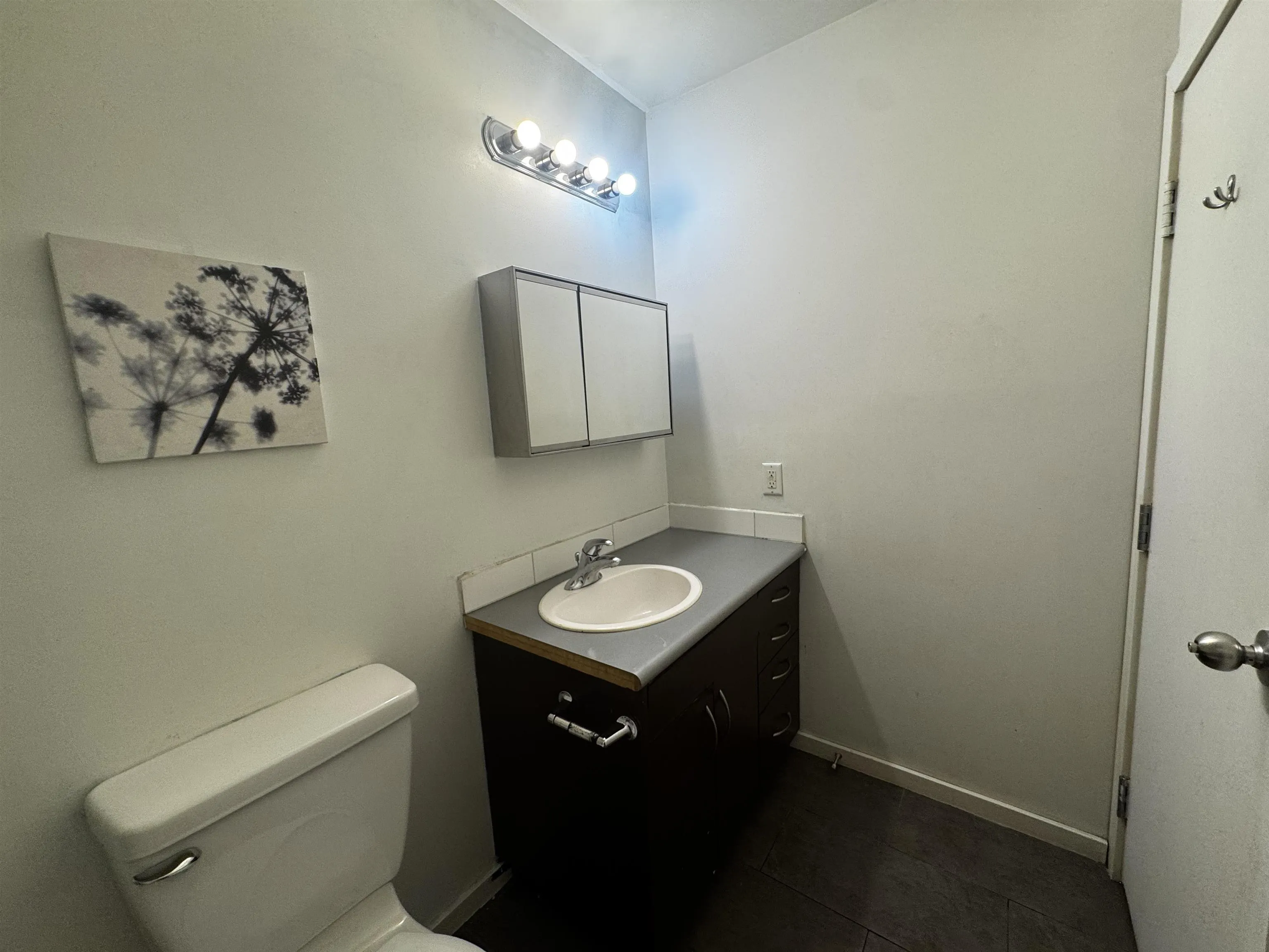201 - PROMO 440 Richards Street