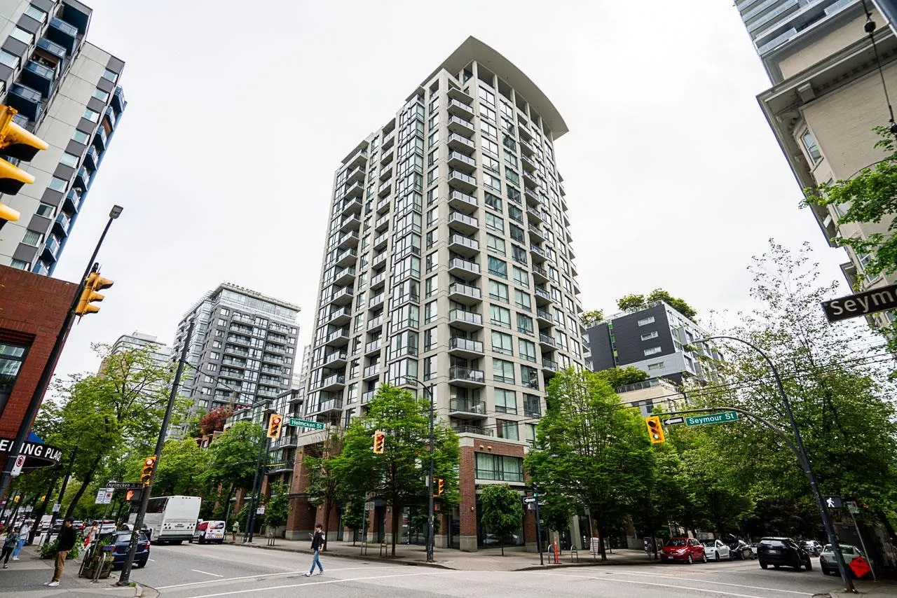 PH3 1082 Seymour Street