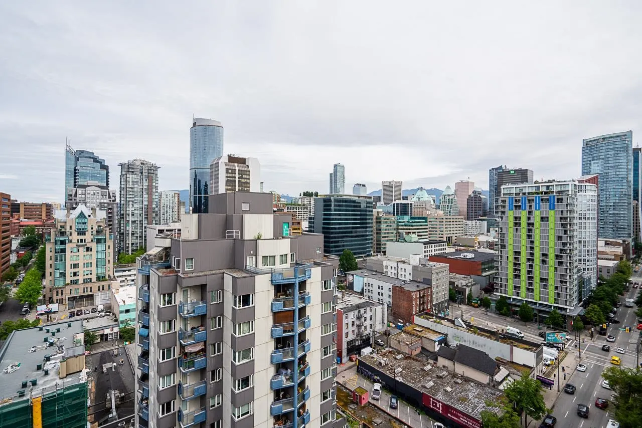 PH3 1082 Seymour Street