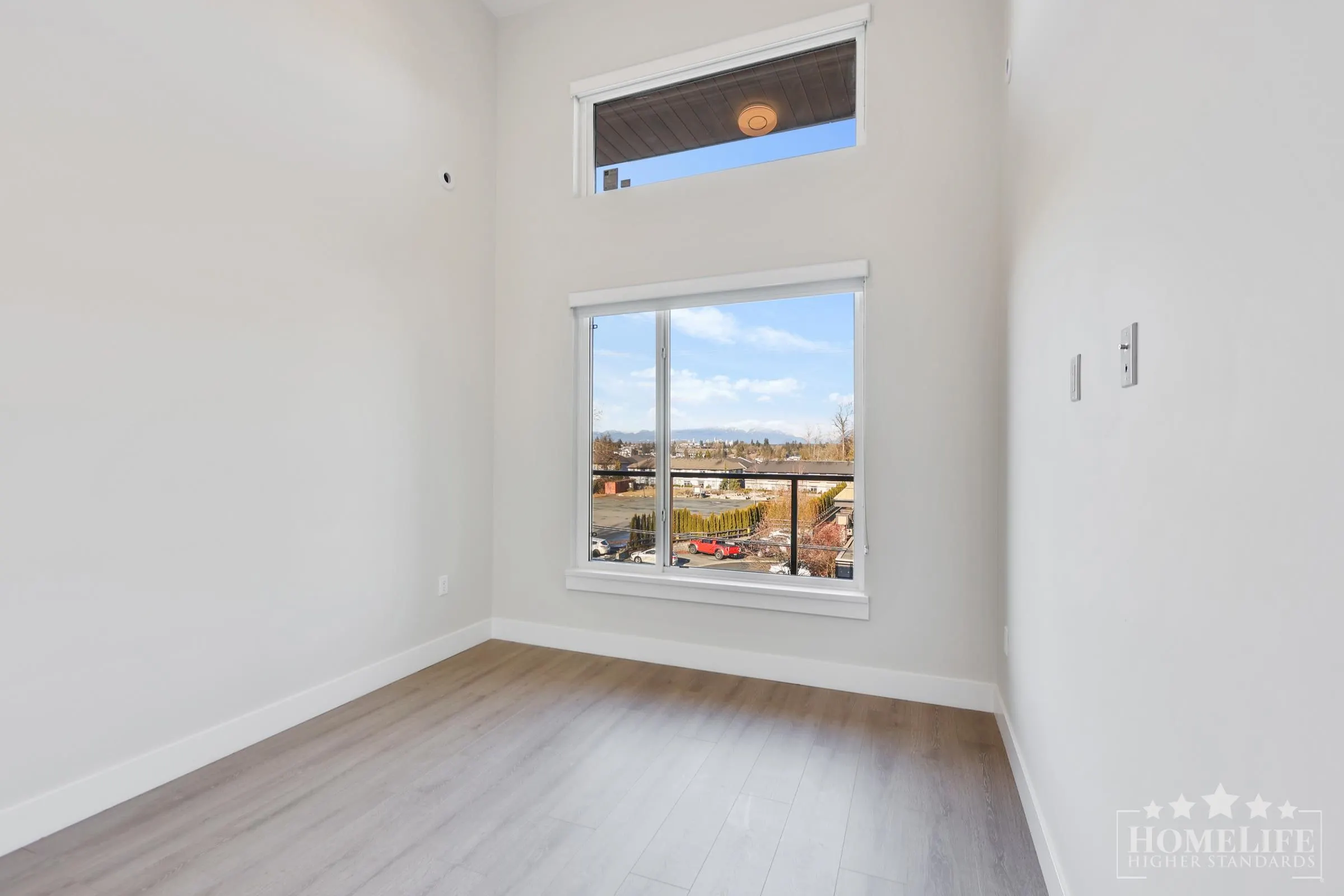 312 14858 60 Avenue