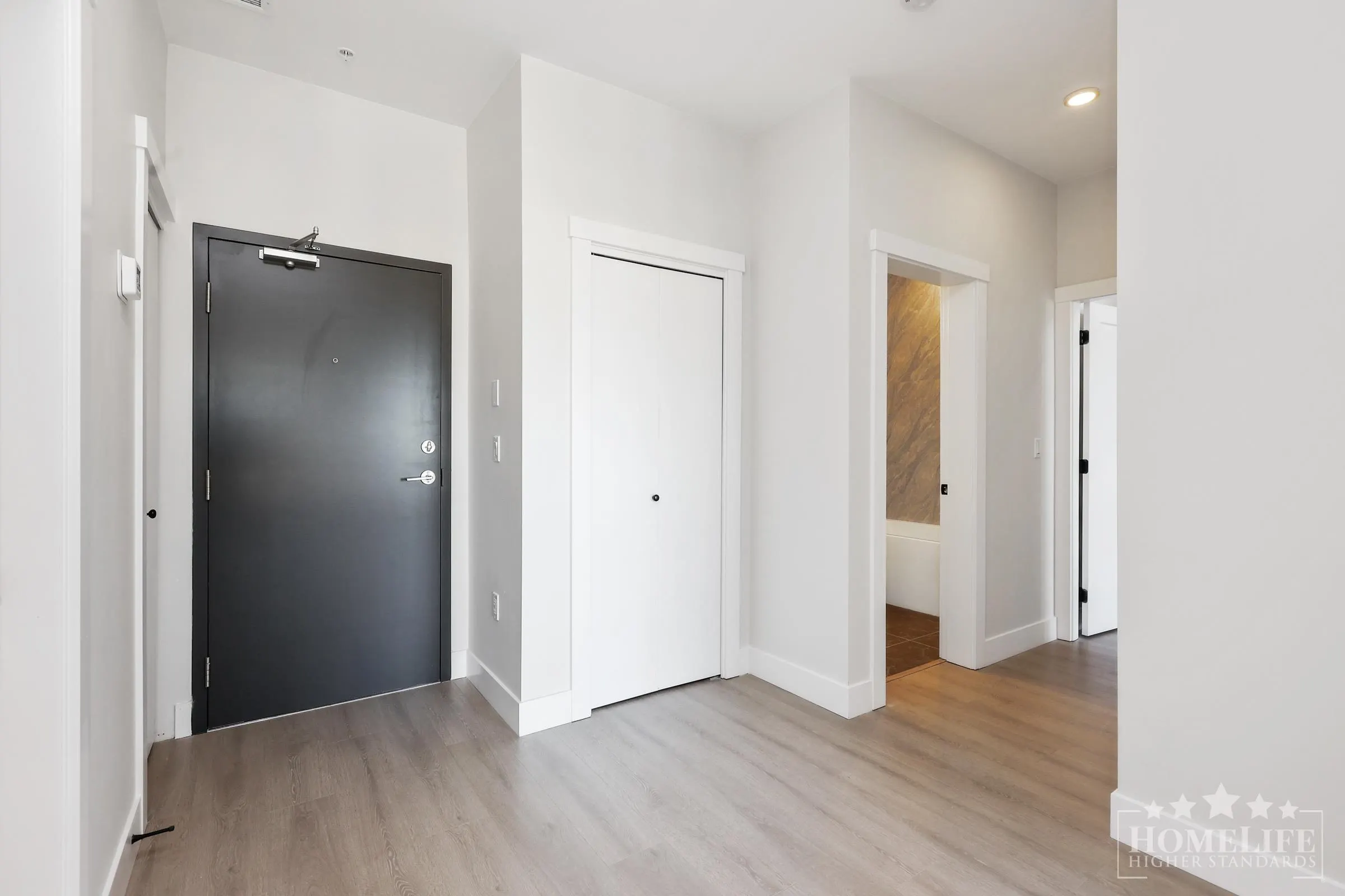 312 14858 60 Avenue