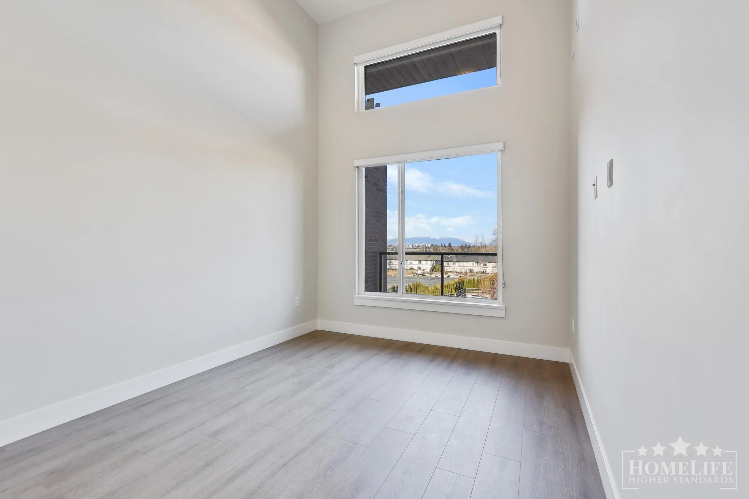 312 14858 60 Avenue
