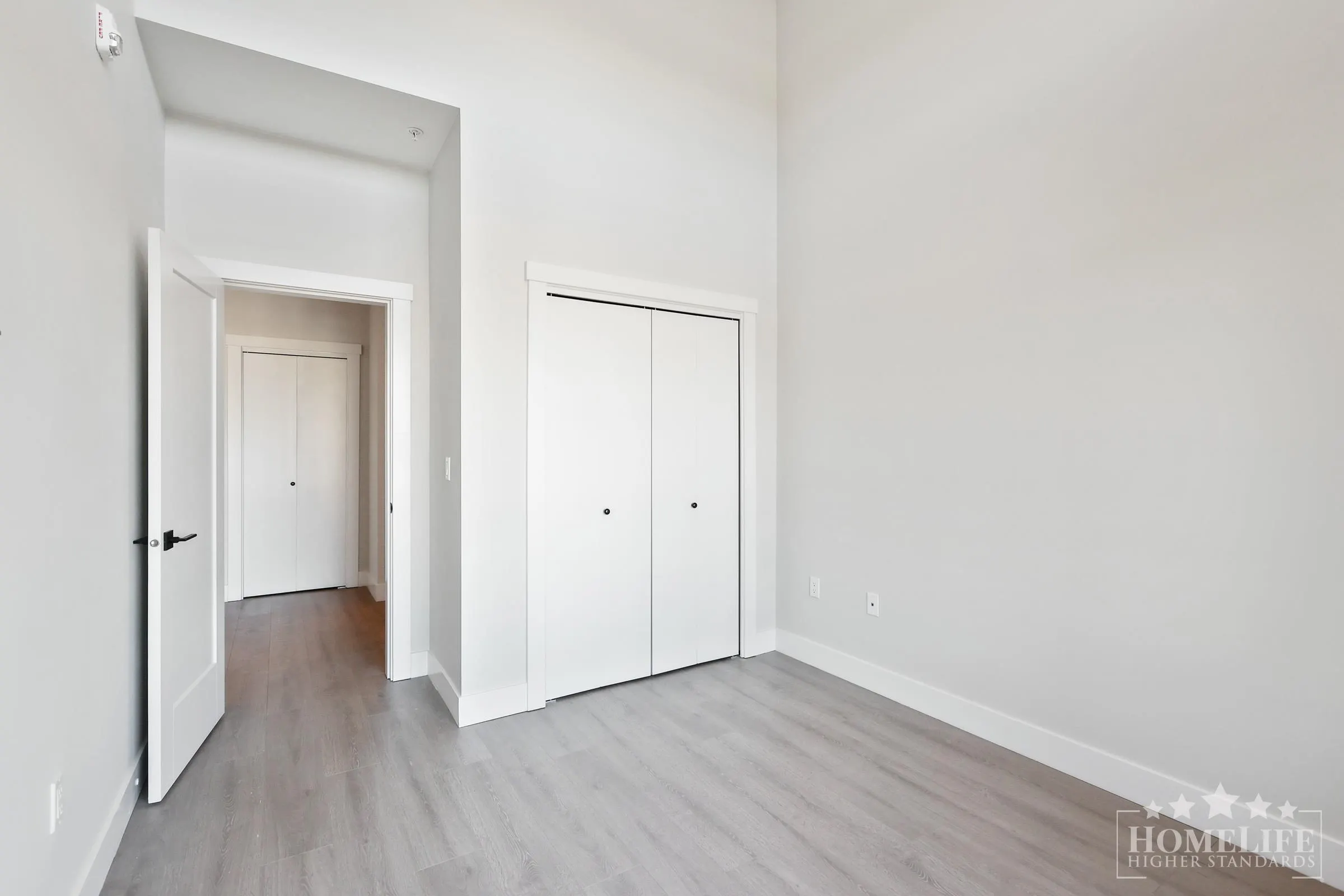 312 14858 60 Avenue