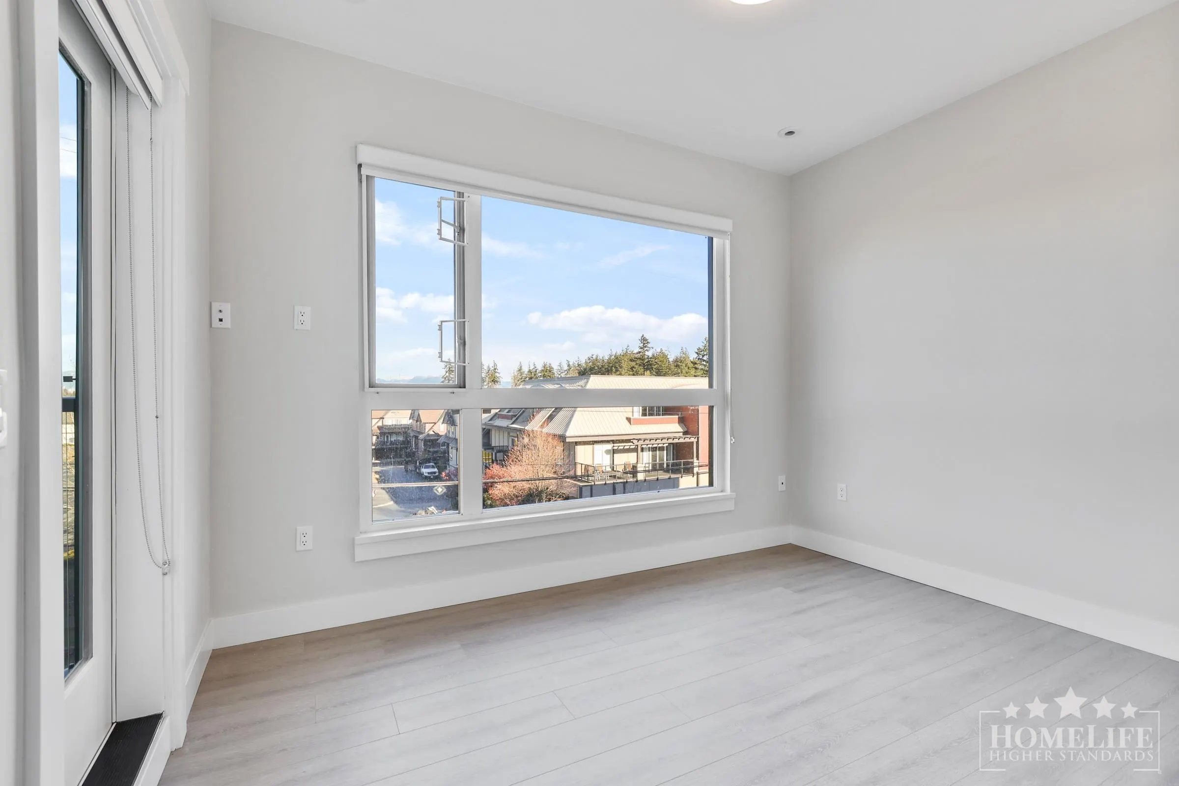 303 14858 60 Avenue