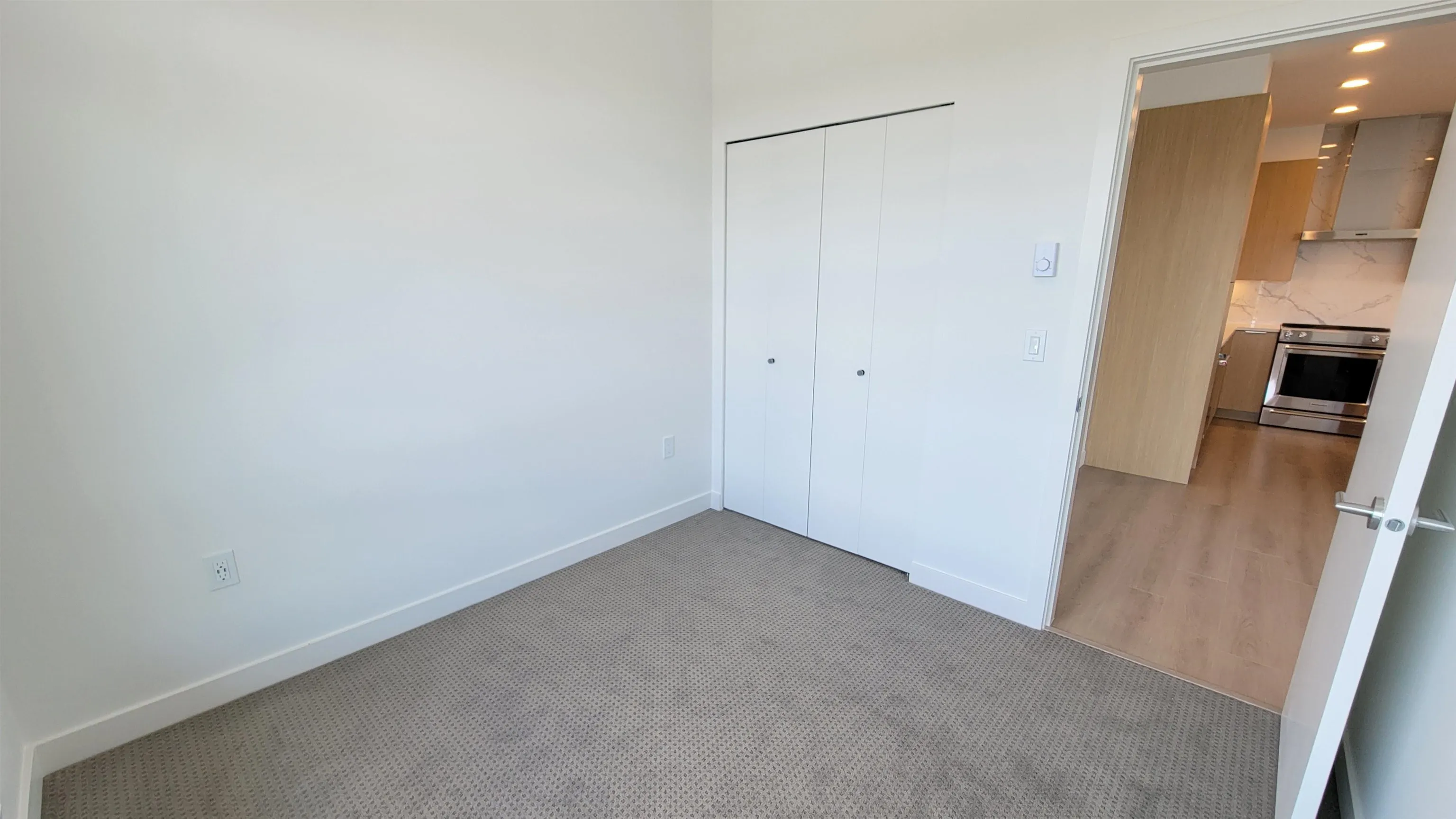 409 7799 17th Street