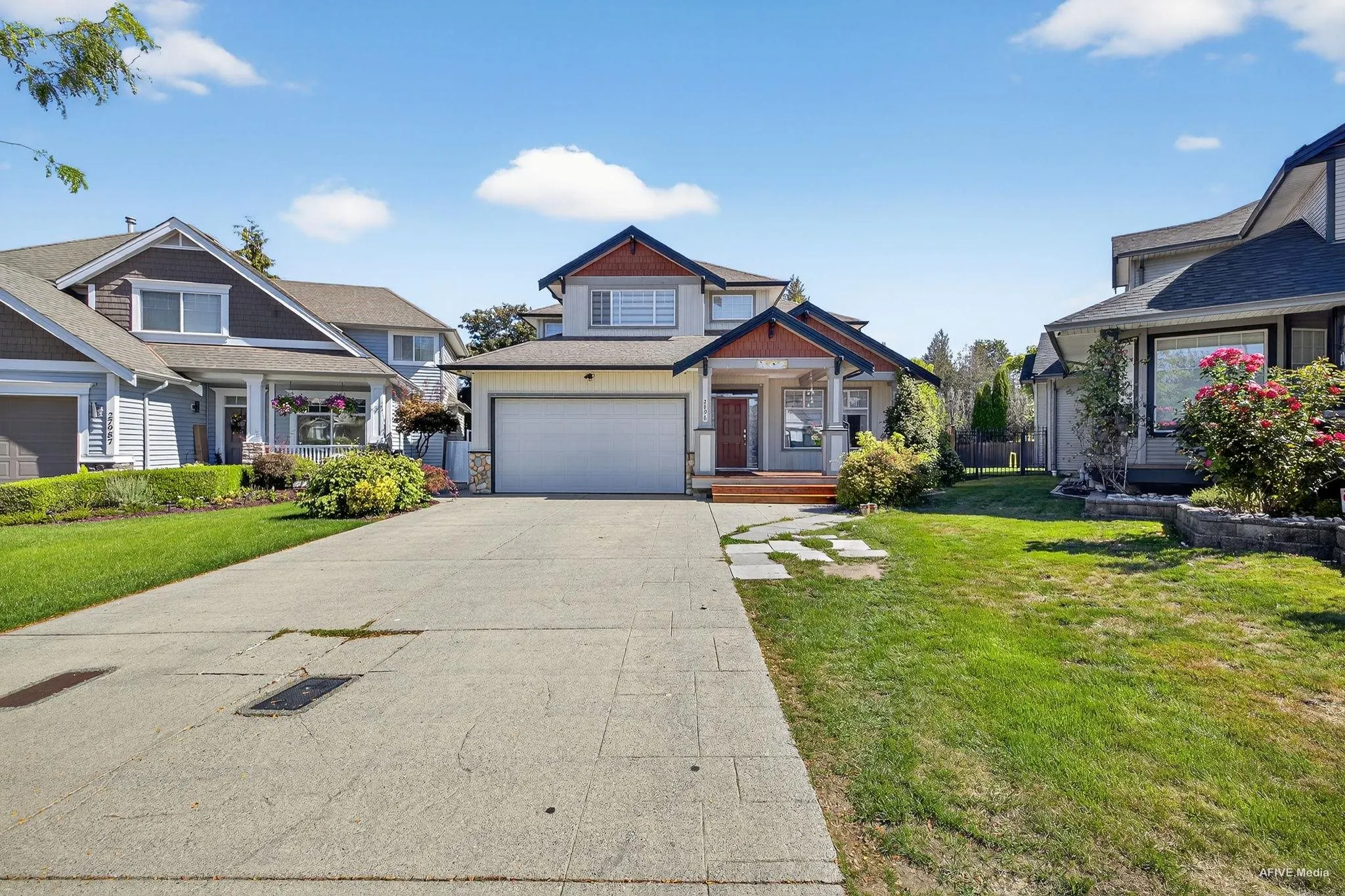 2898 Buffer Crescent
