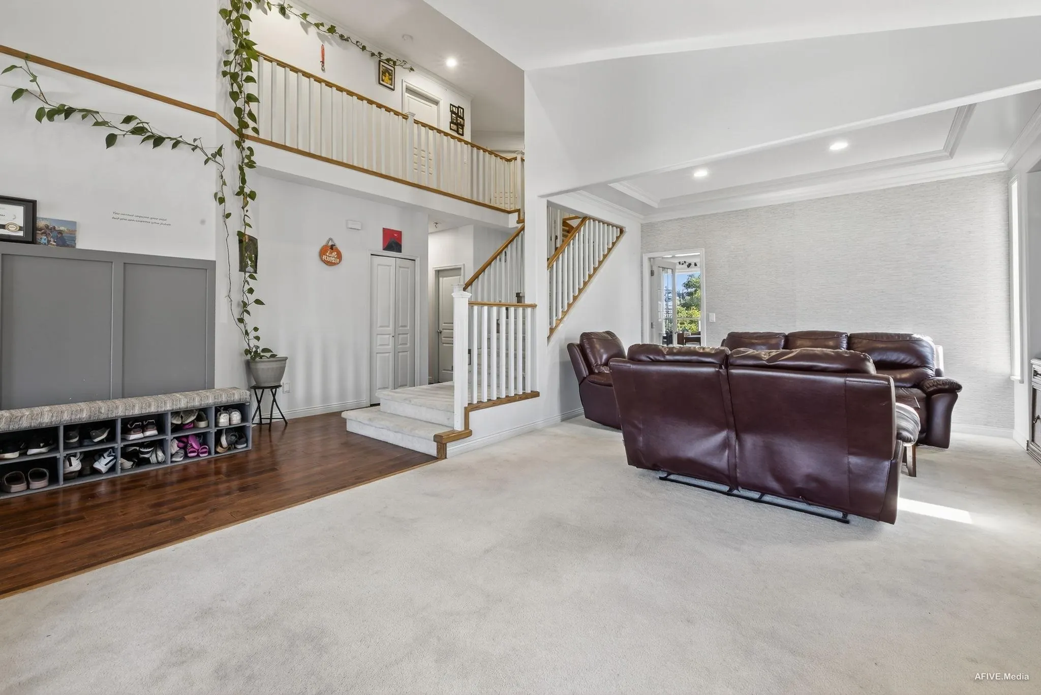 2898 Buffer Crescent