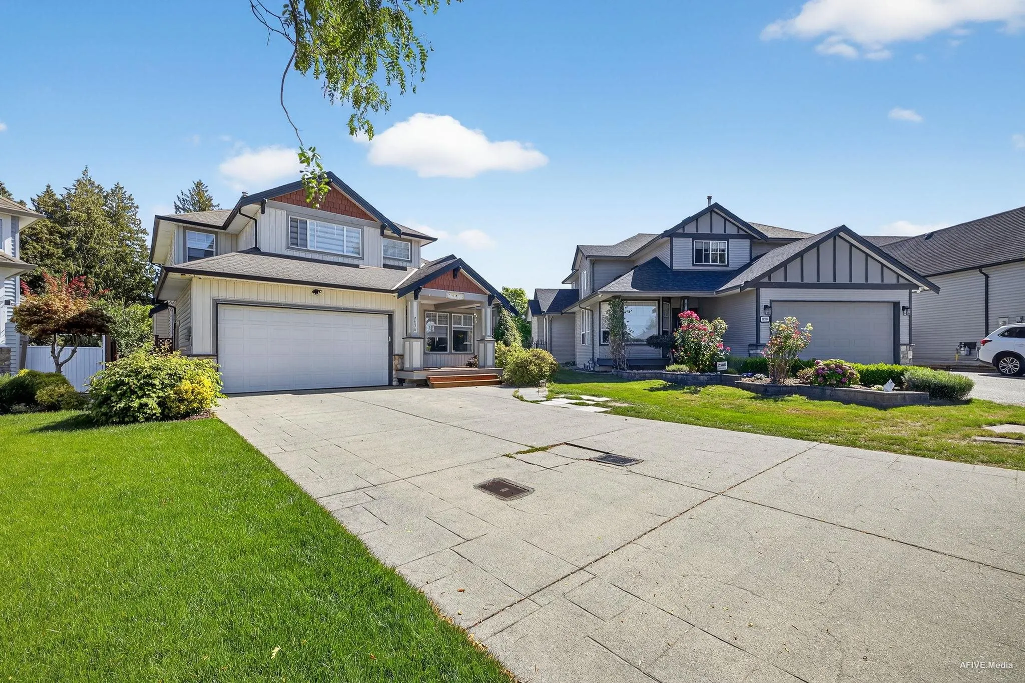 2898 Buffer Crescent