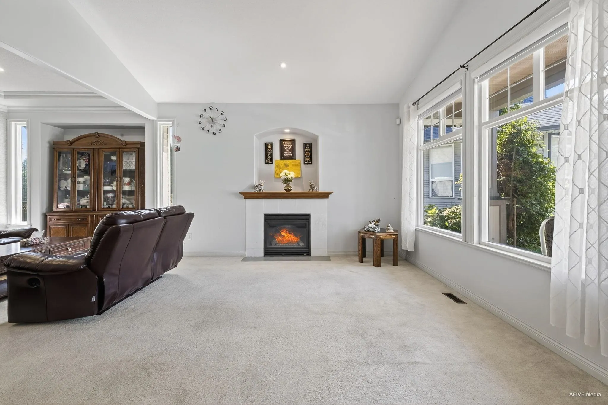 2898 Buffer Crescent