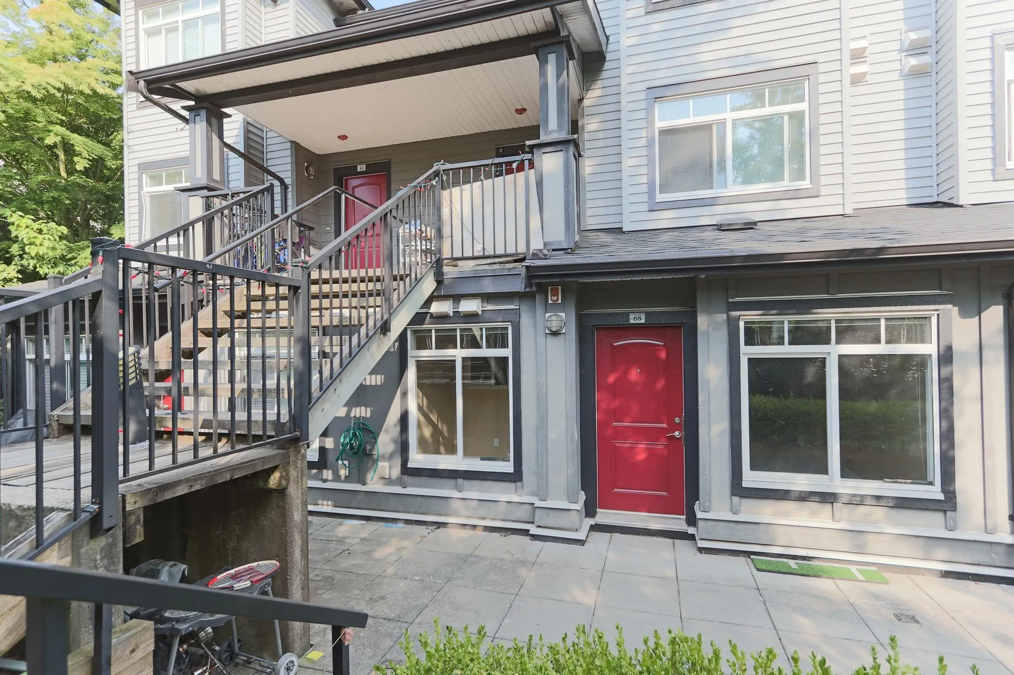 68 7428 14 Avenue