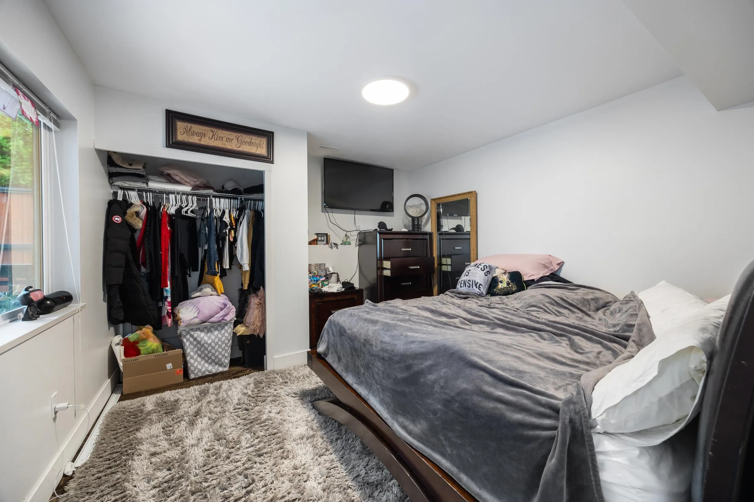 3933 Paradise Place