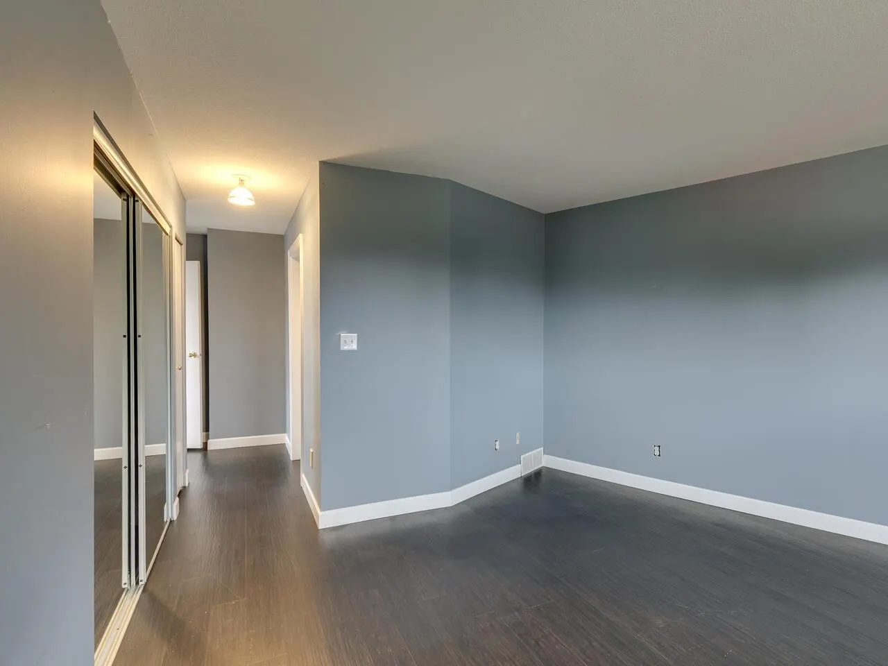 19240 119 Avenue #6