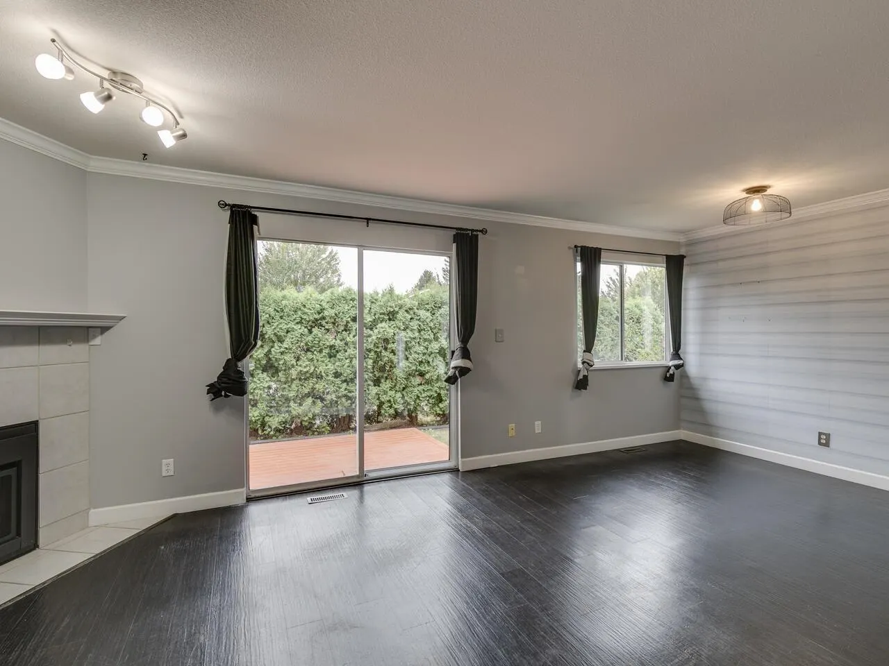19240 119 Avenue #6