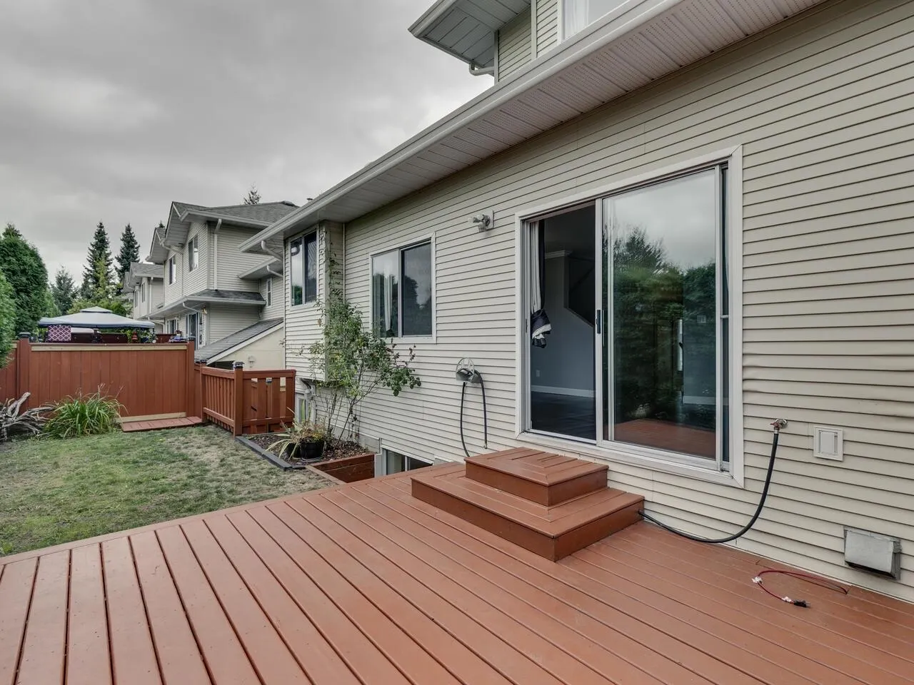 19240 119 Avenue #6