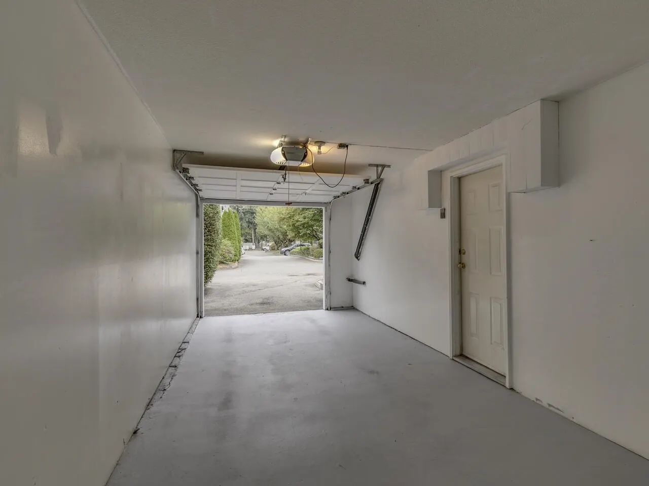 19240 119 Avenue #6