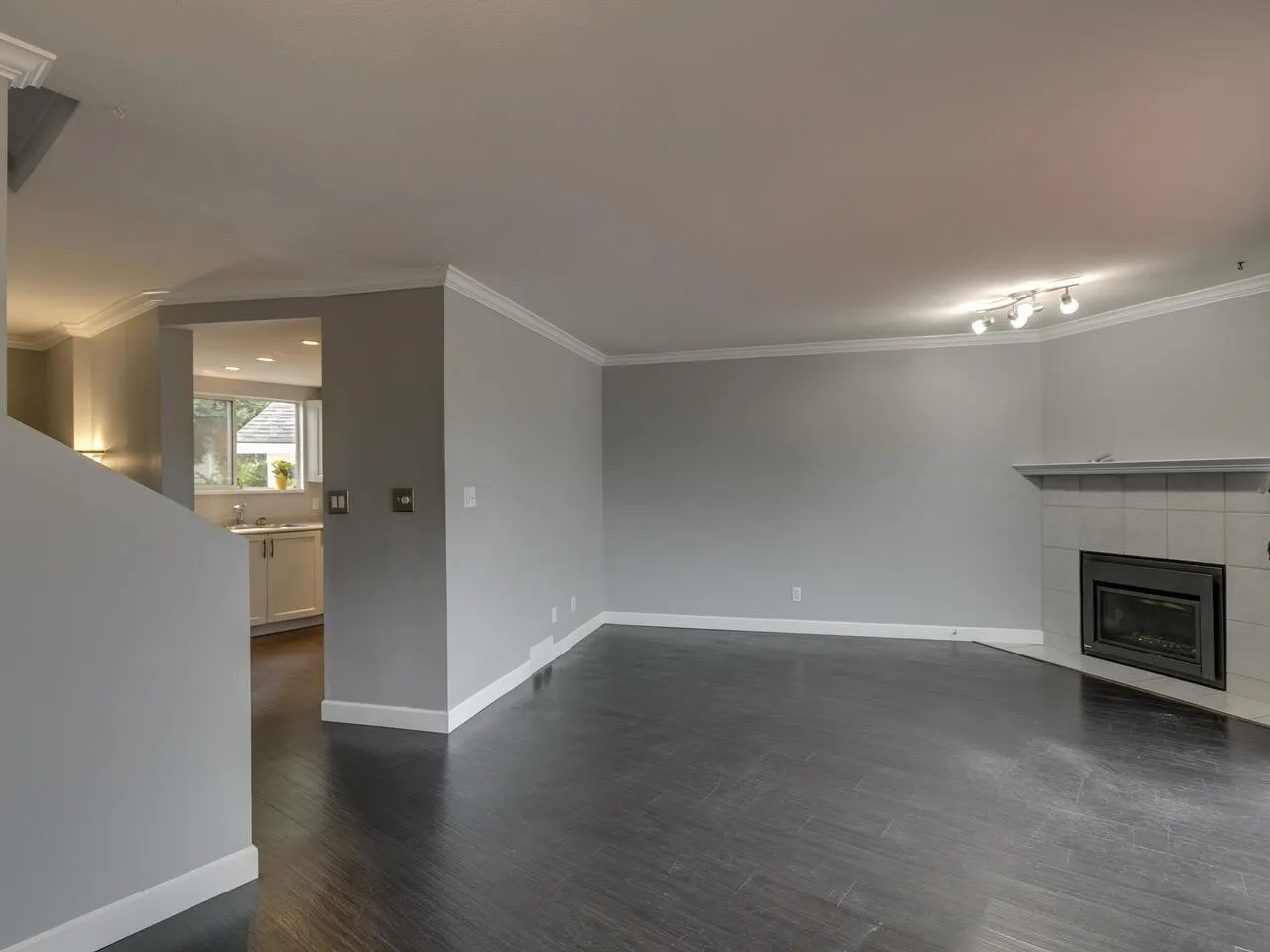 19240 119 Avenue #6