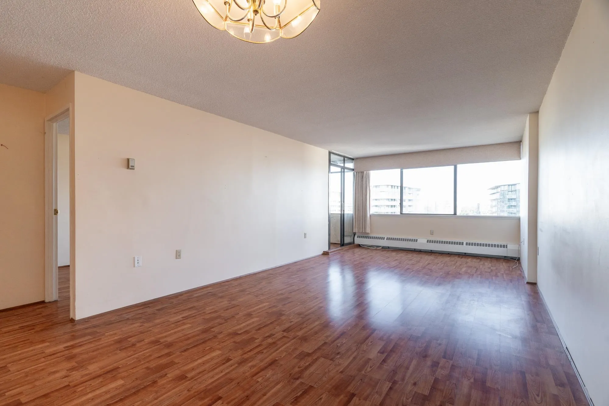 1401 6611 Minoru Boulevard