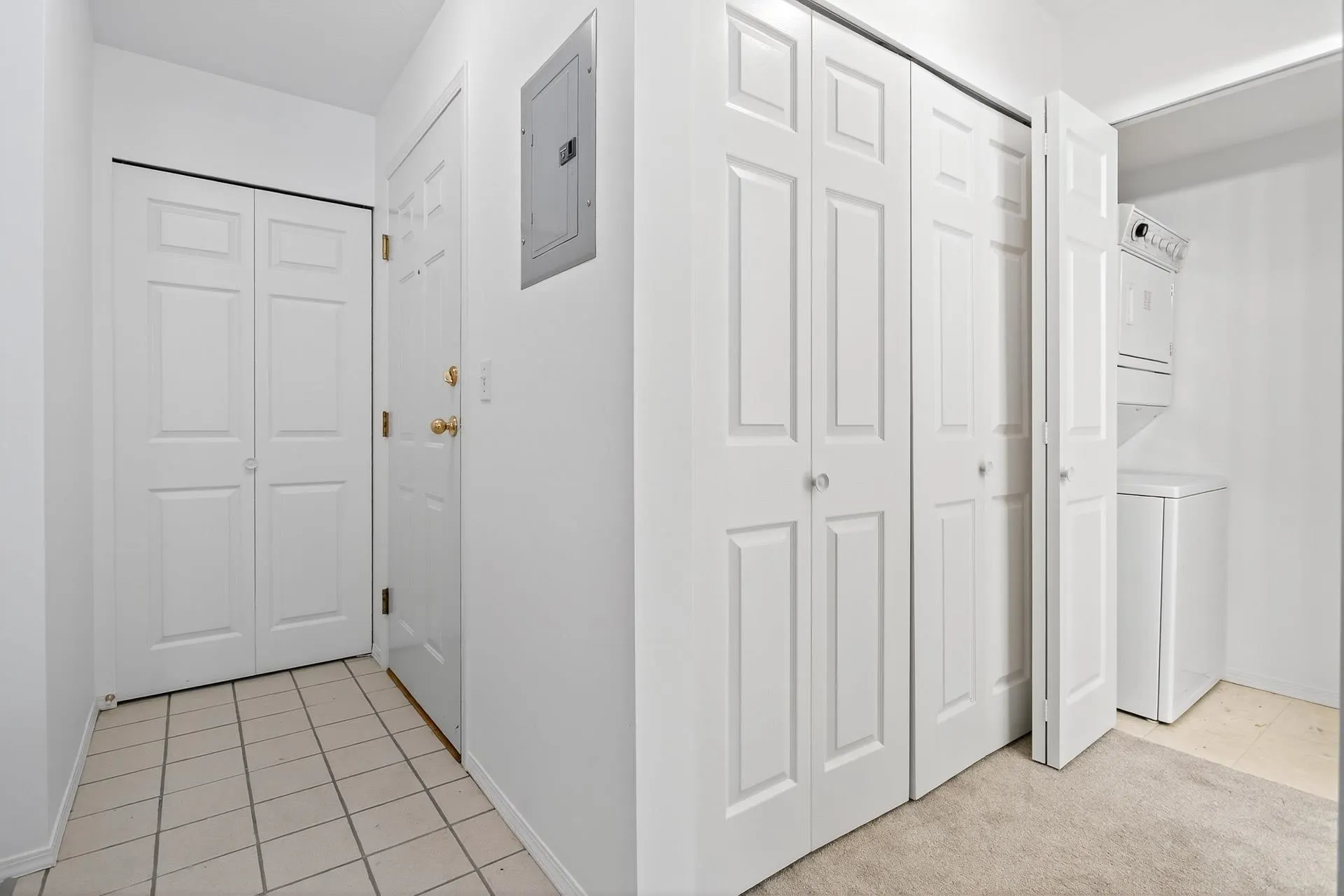 105 2435 Welcher Avenue