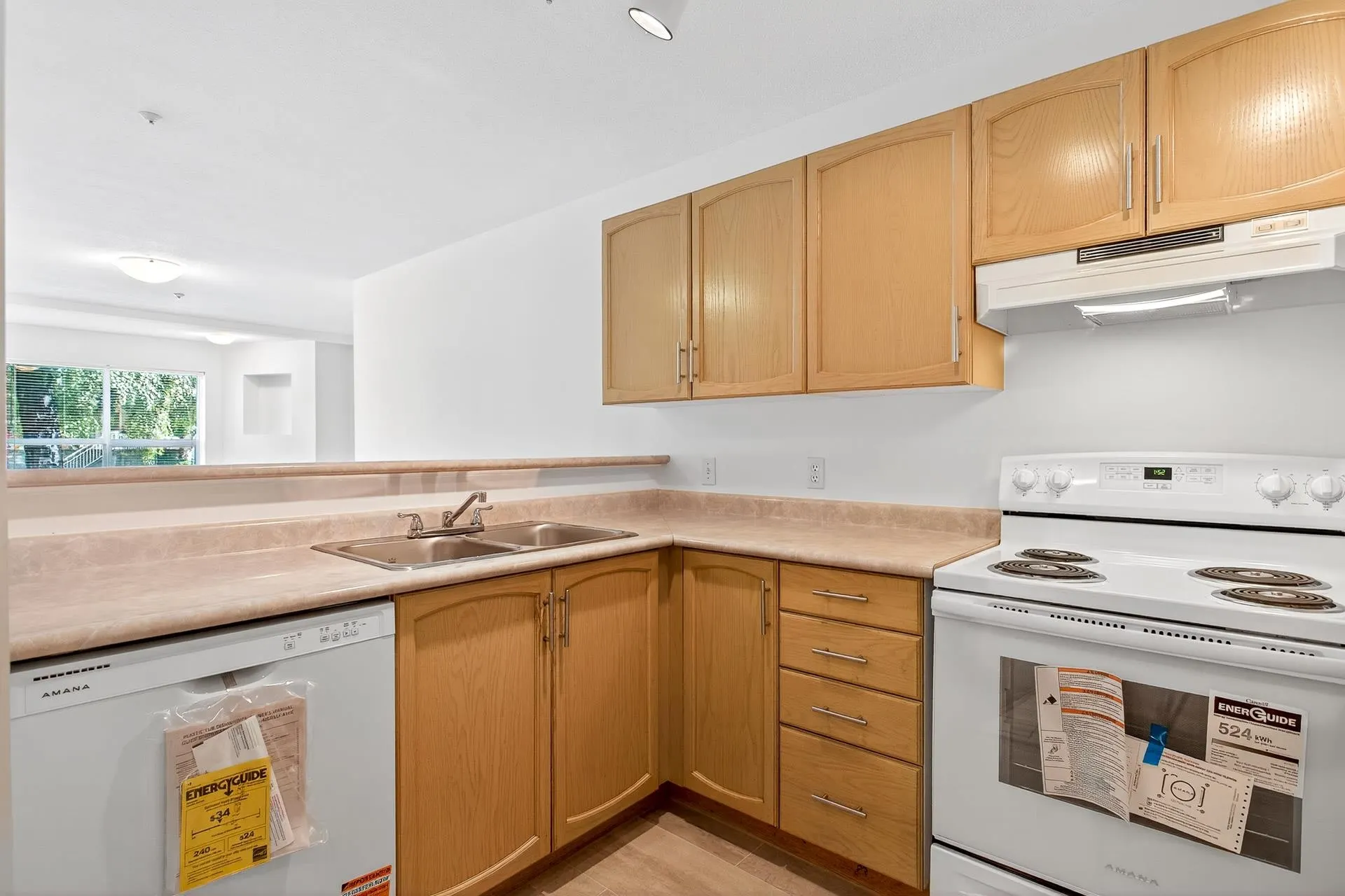 105 2435 Welcher Avenue