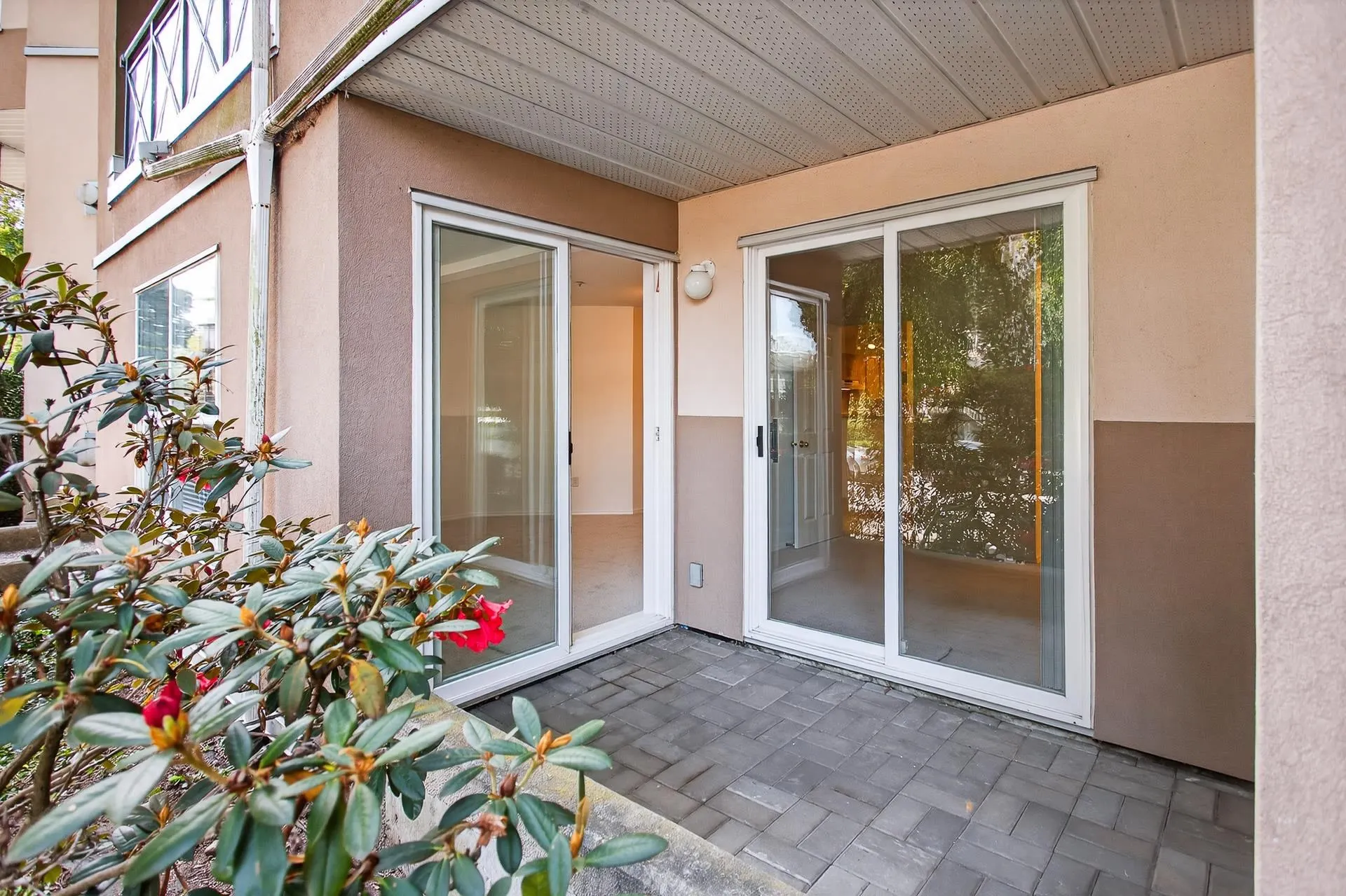 105 2435 Welcher Avenue