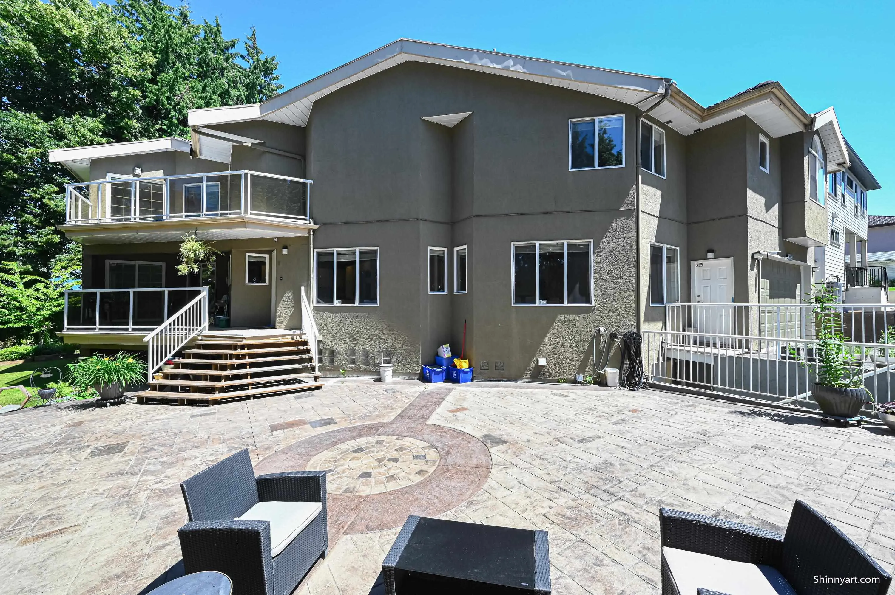 6339 Canada Way
