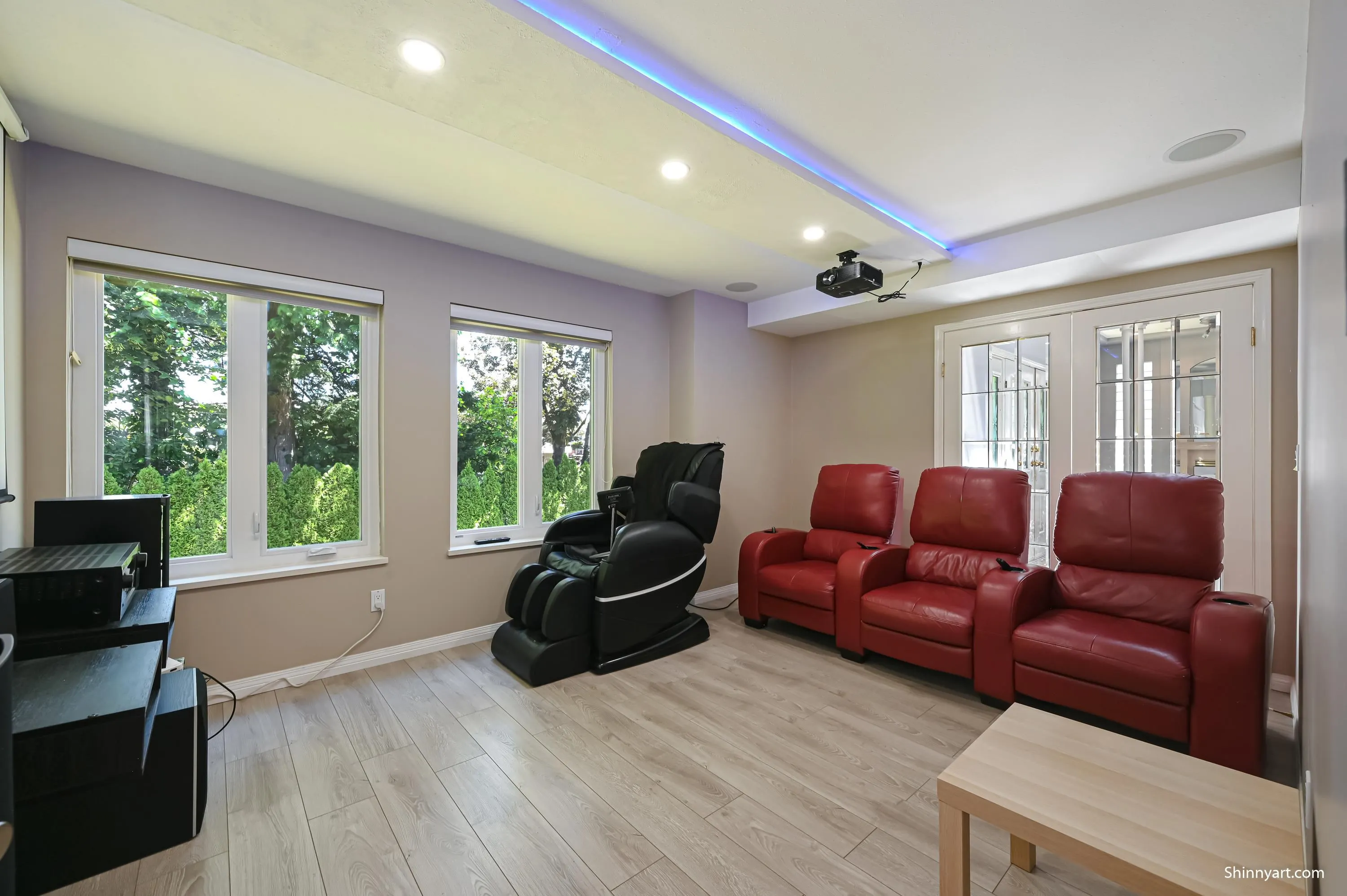 6339 Canada Way