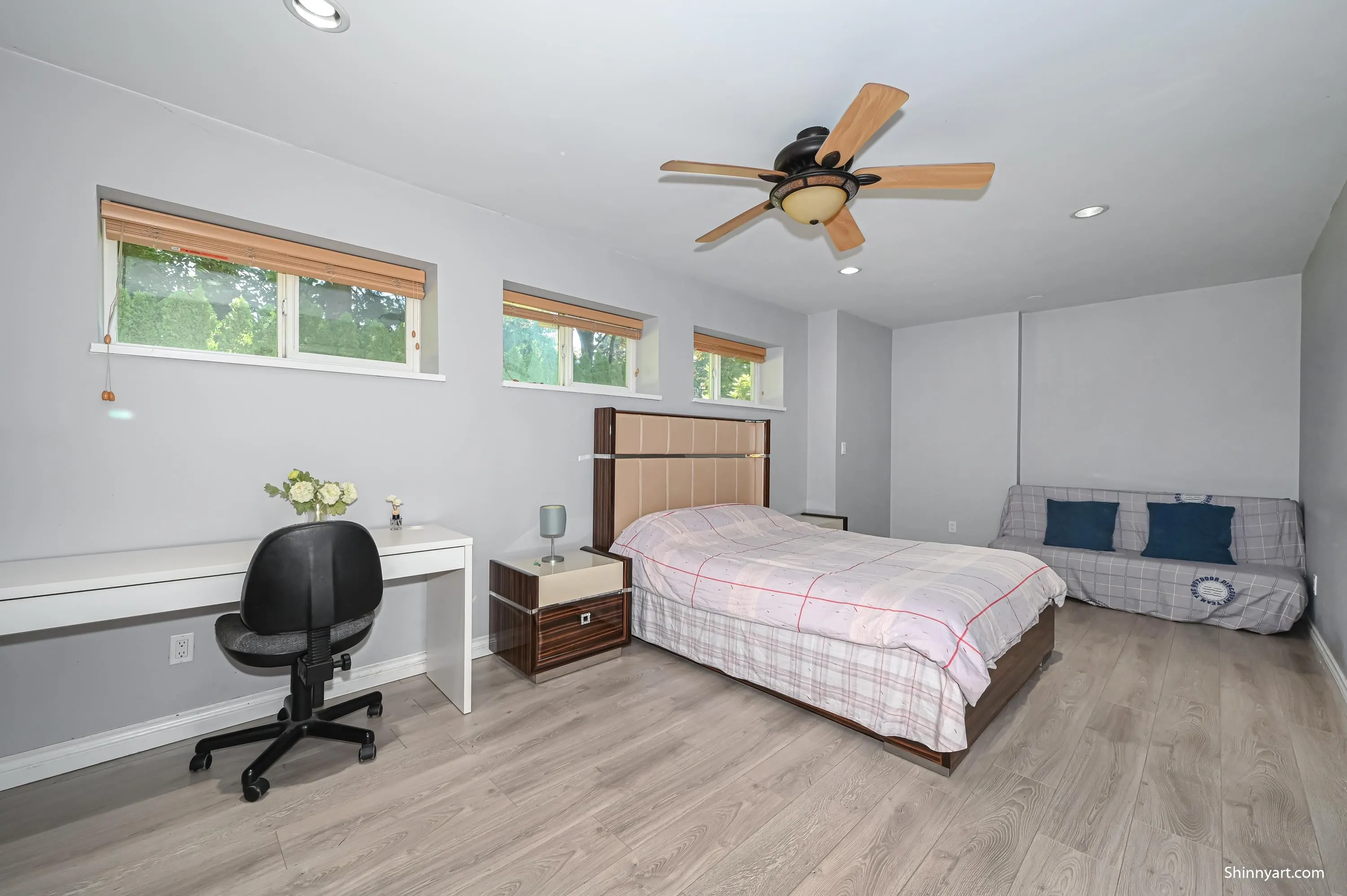 6339 Canada Way