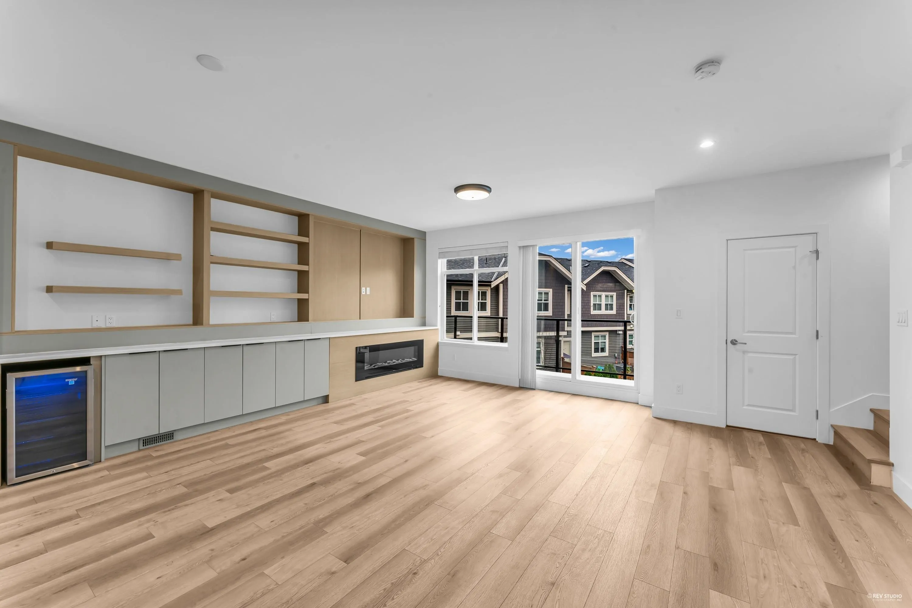 21 10488 124 Street