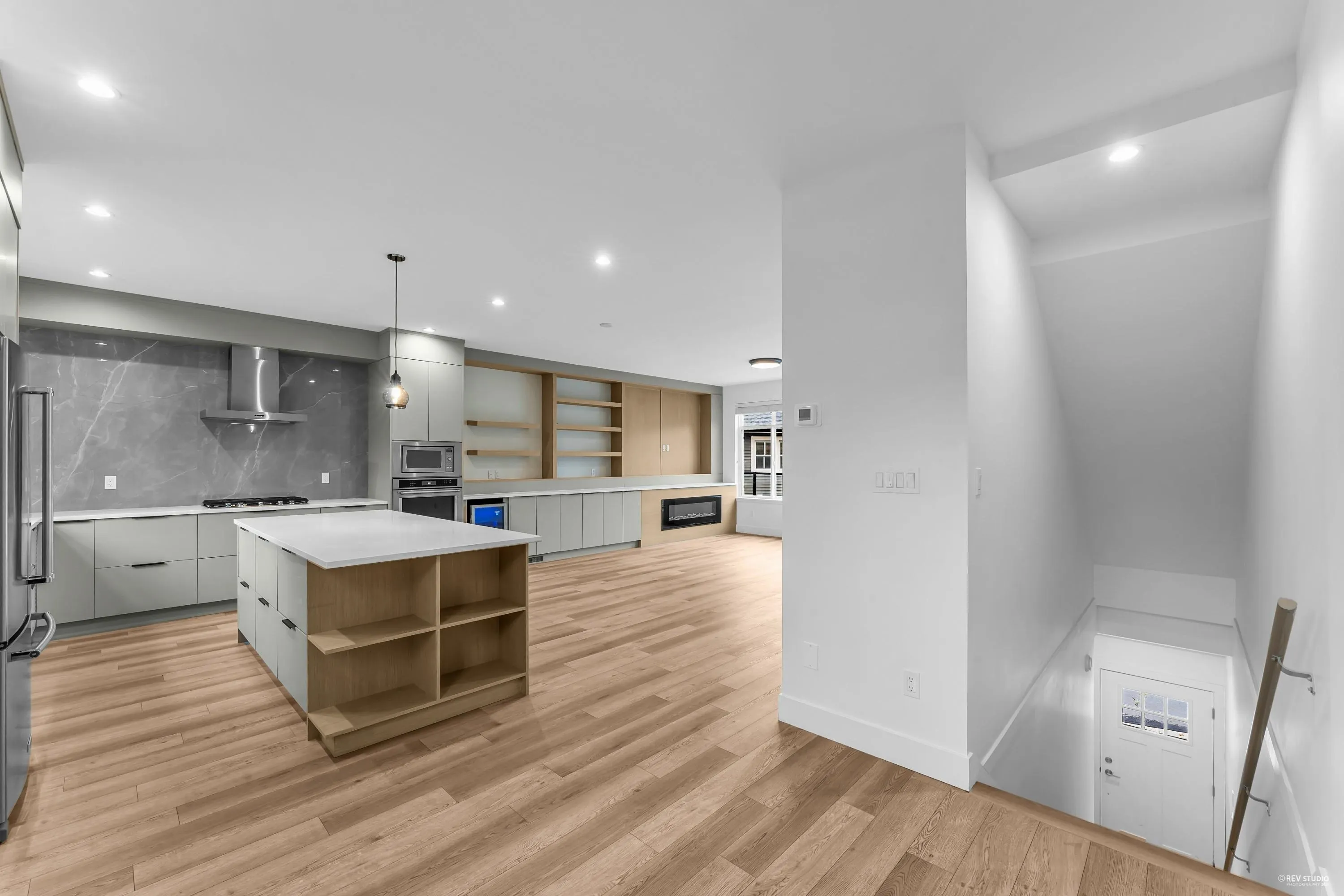 21 10488 124 Street